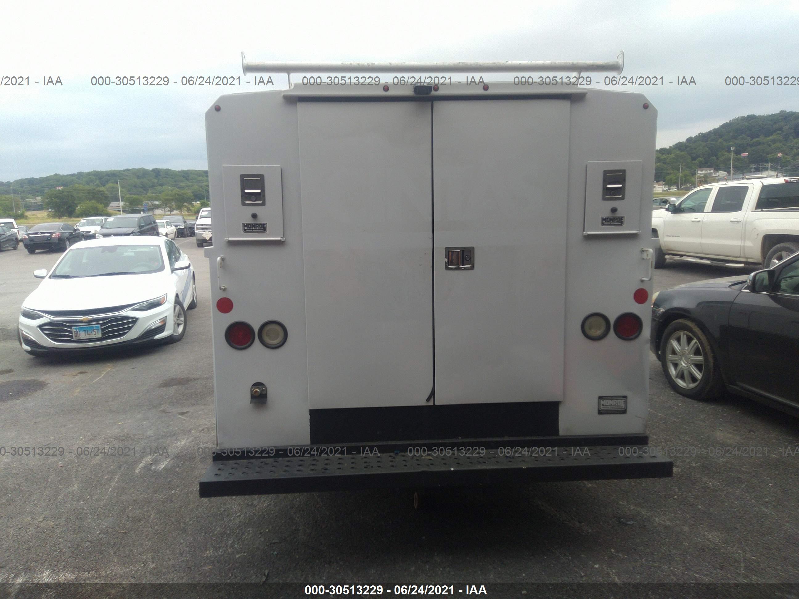FORD TRANSIT-250 image 8