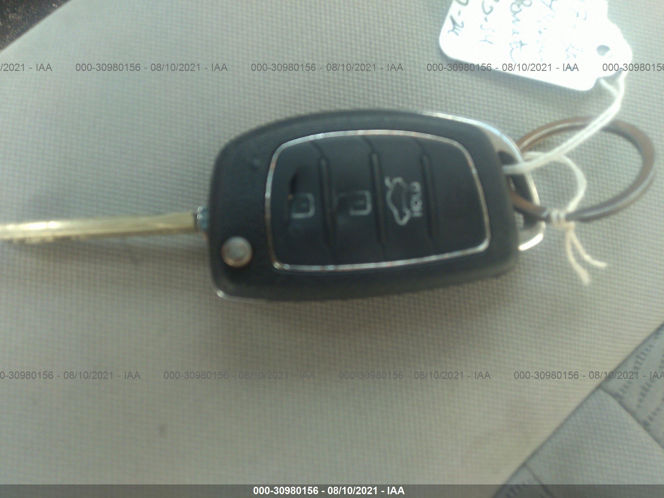 HYUNDAI SONATA image 11
