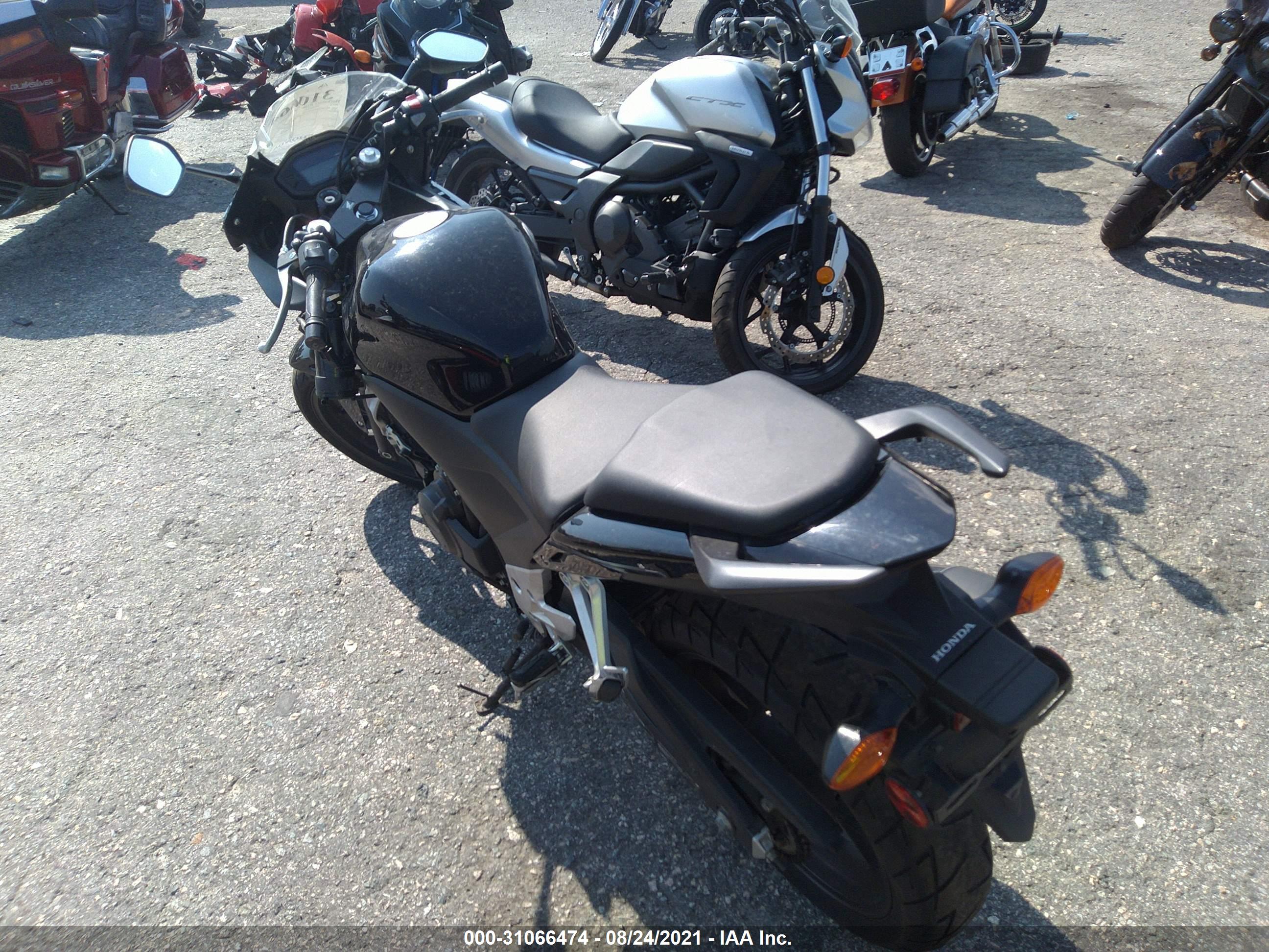 HONDA CBR500 image 3
