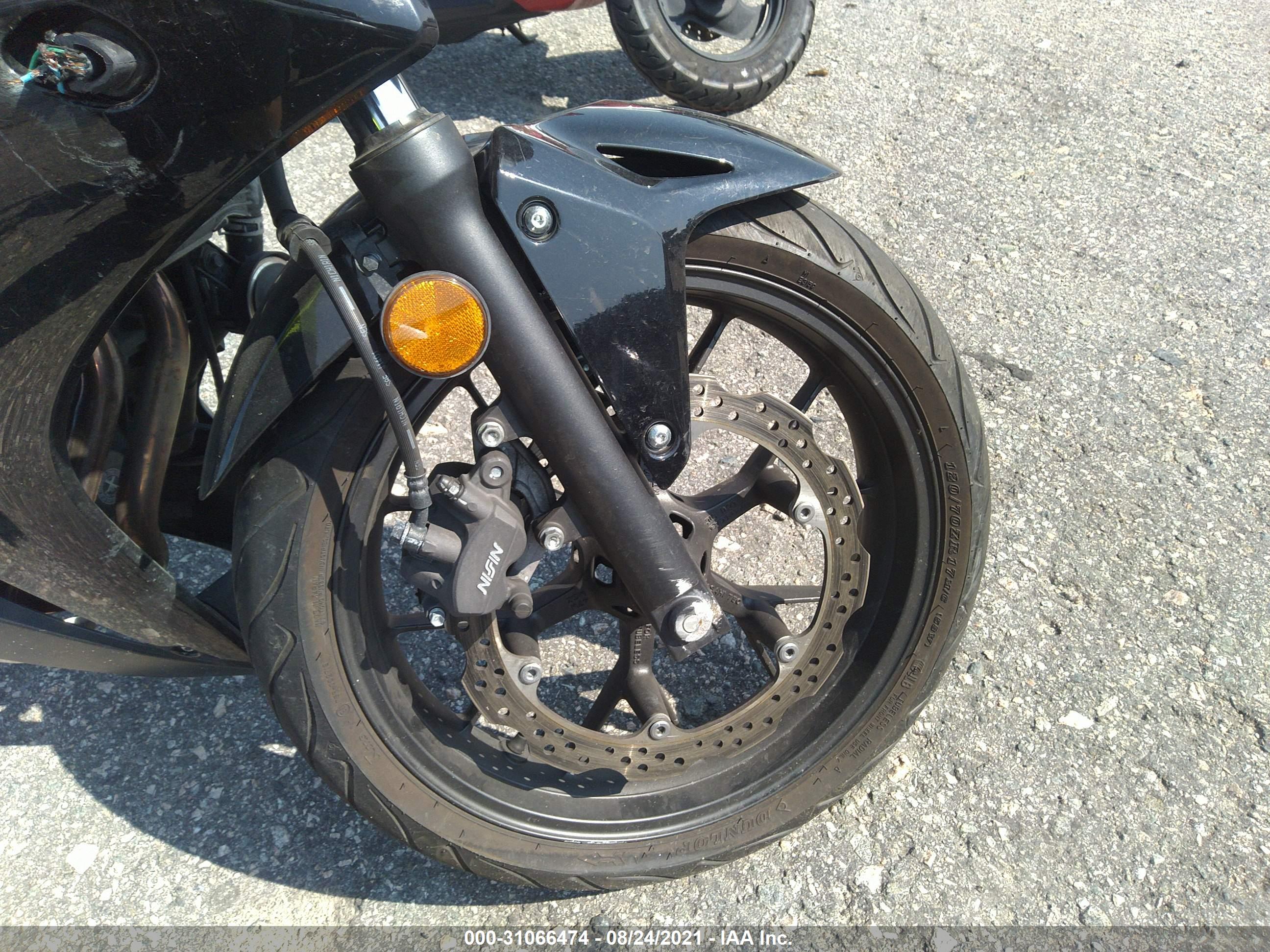 HONDA CBR500 image 5