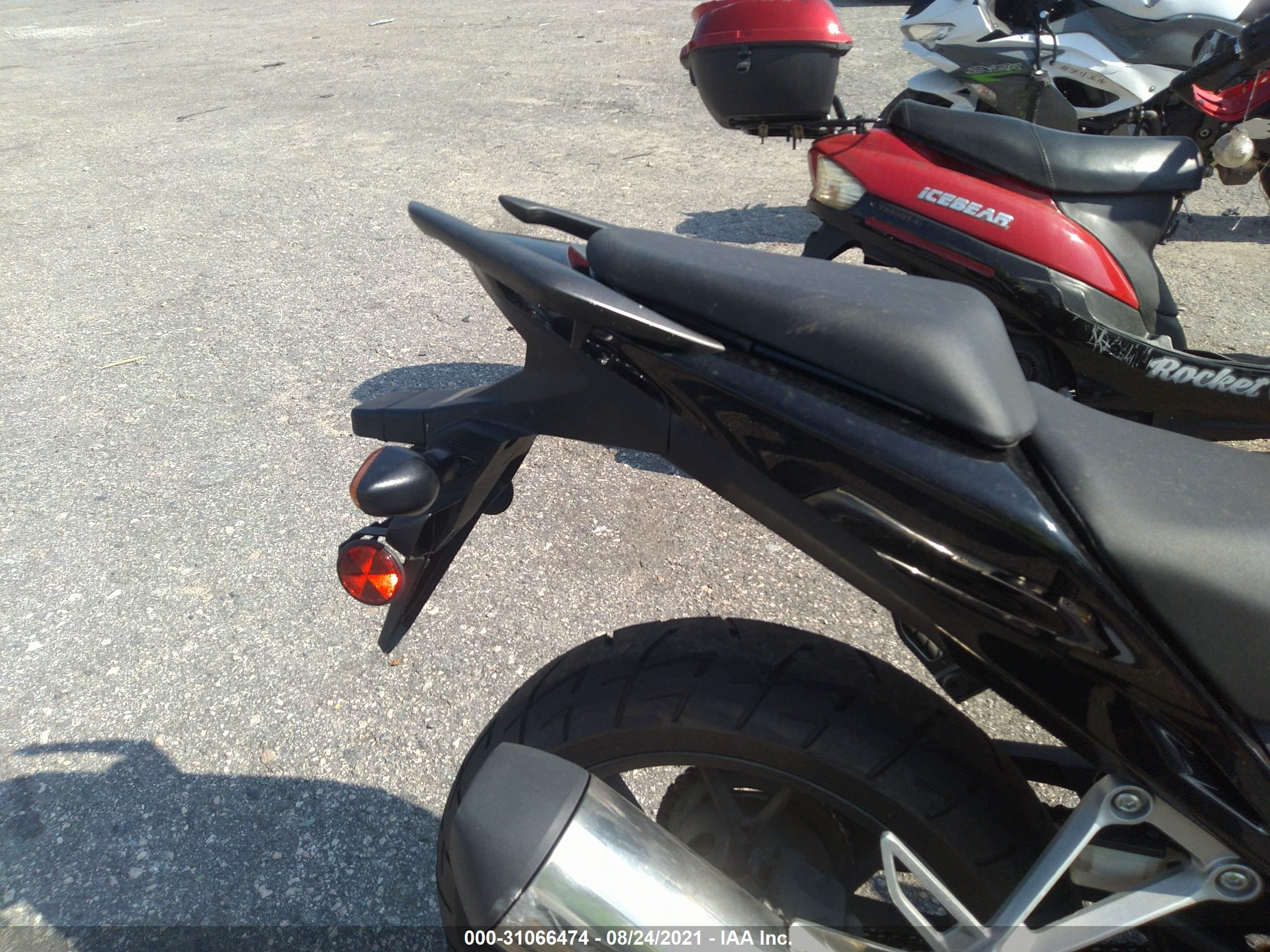 HONDA CBR500 image 6