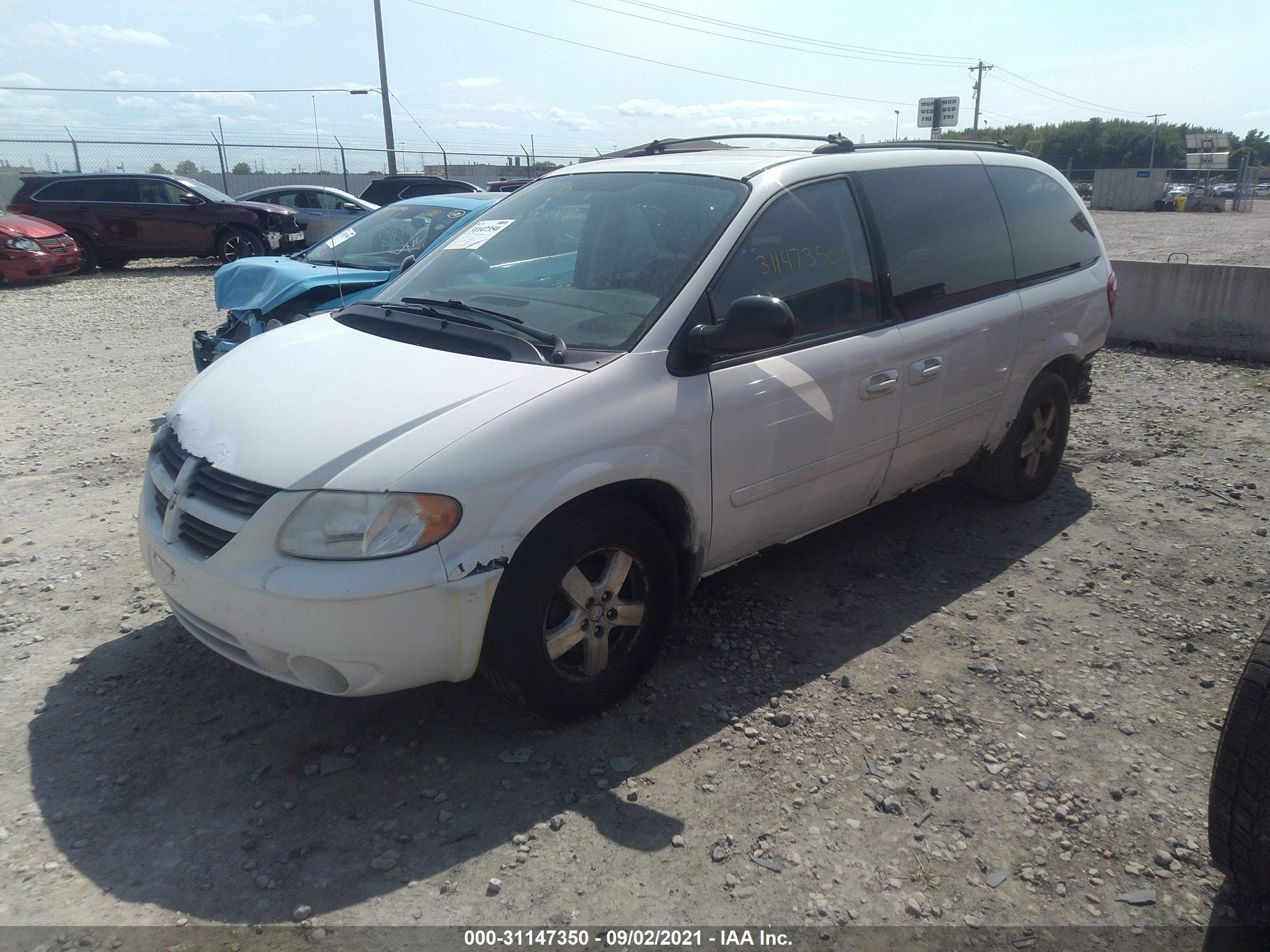 DODGE GRAND image 2