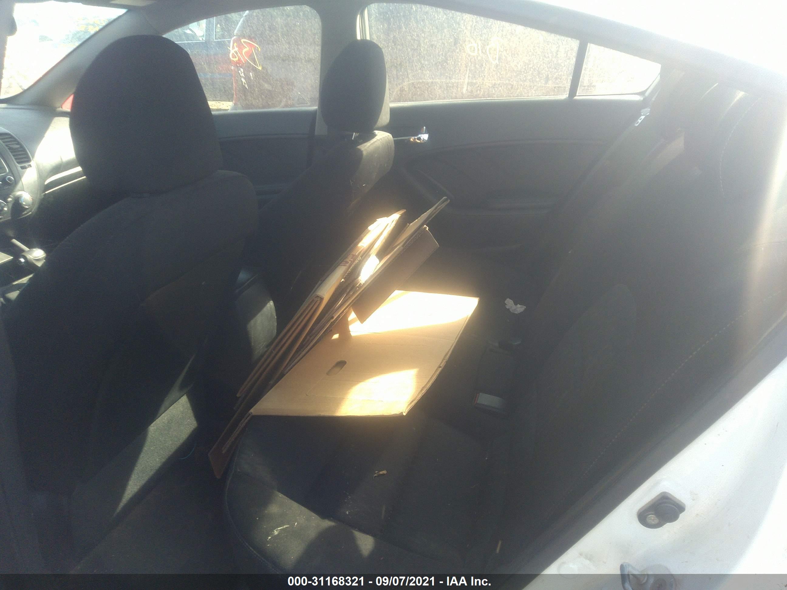KIA FORTE image 8