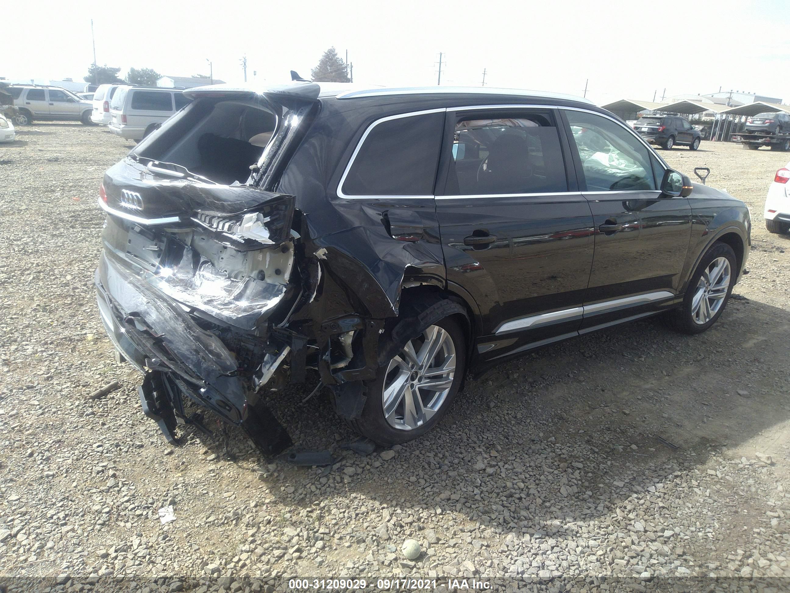 AUDI Q7 image 4