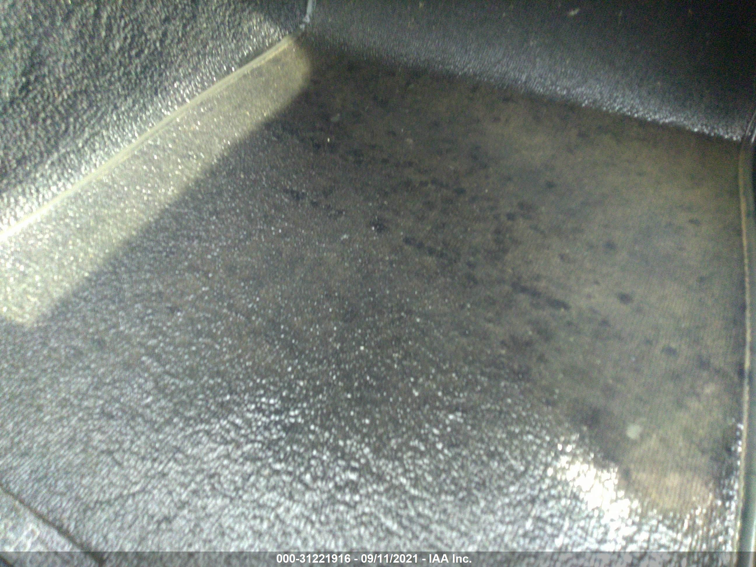 MERCEDES-BENZ E image 6