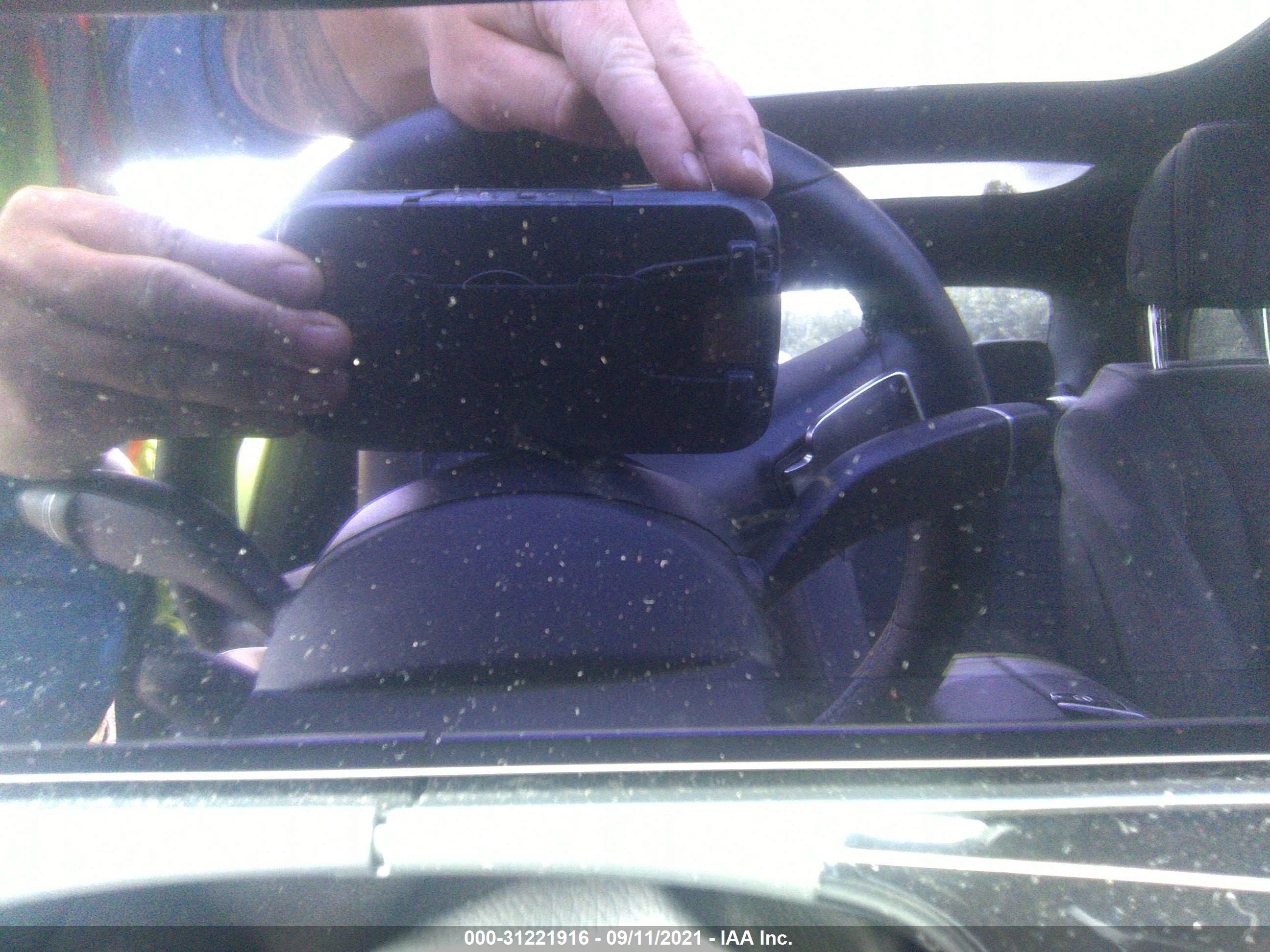 MERCEDES-BENZ E image 7