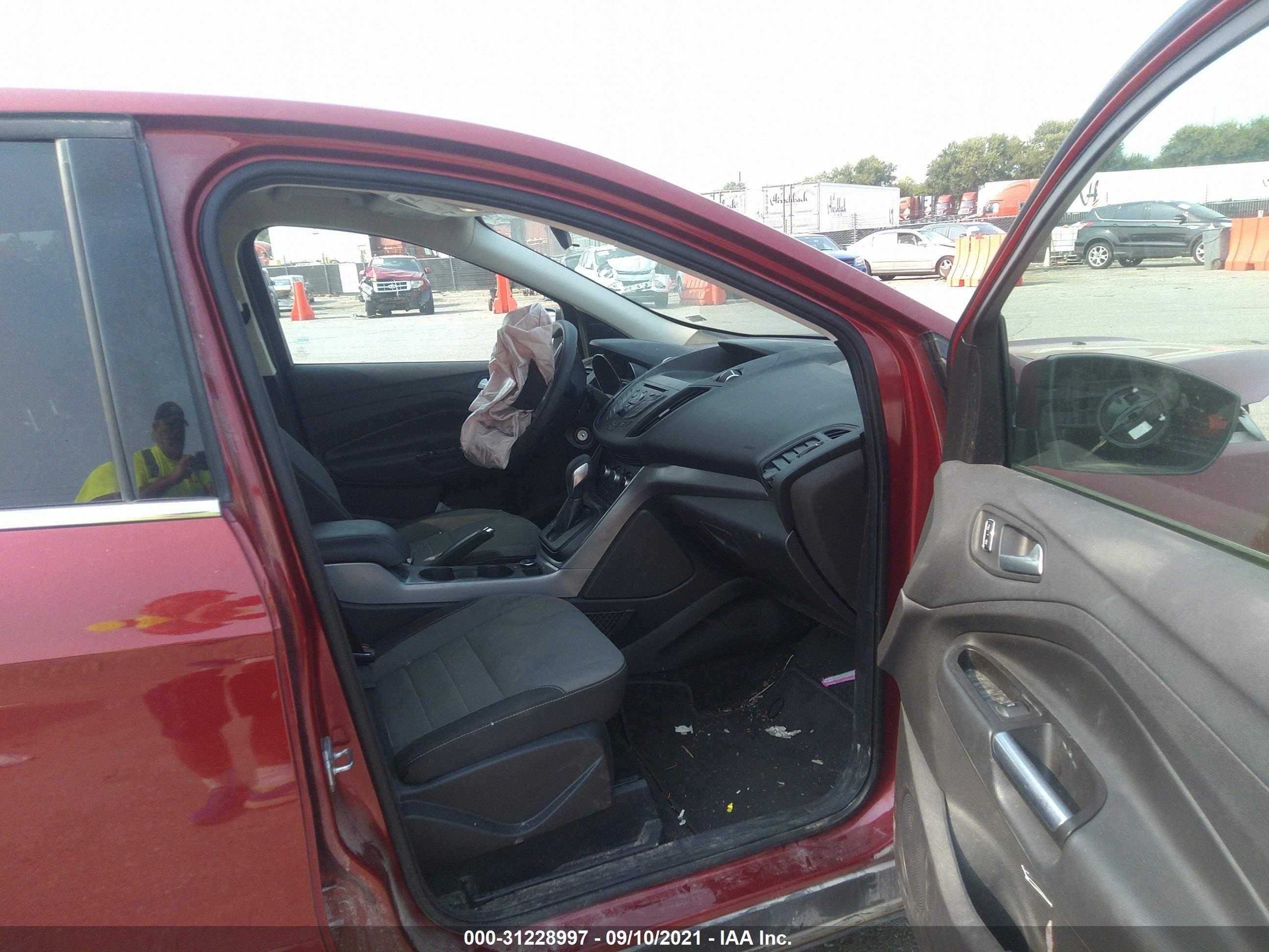 FORD ESCAPE image 5