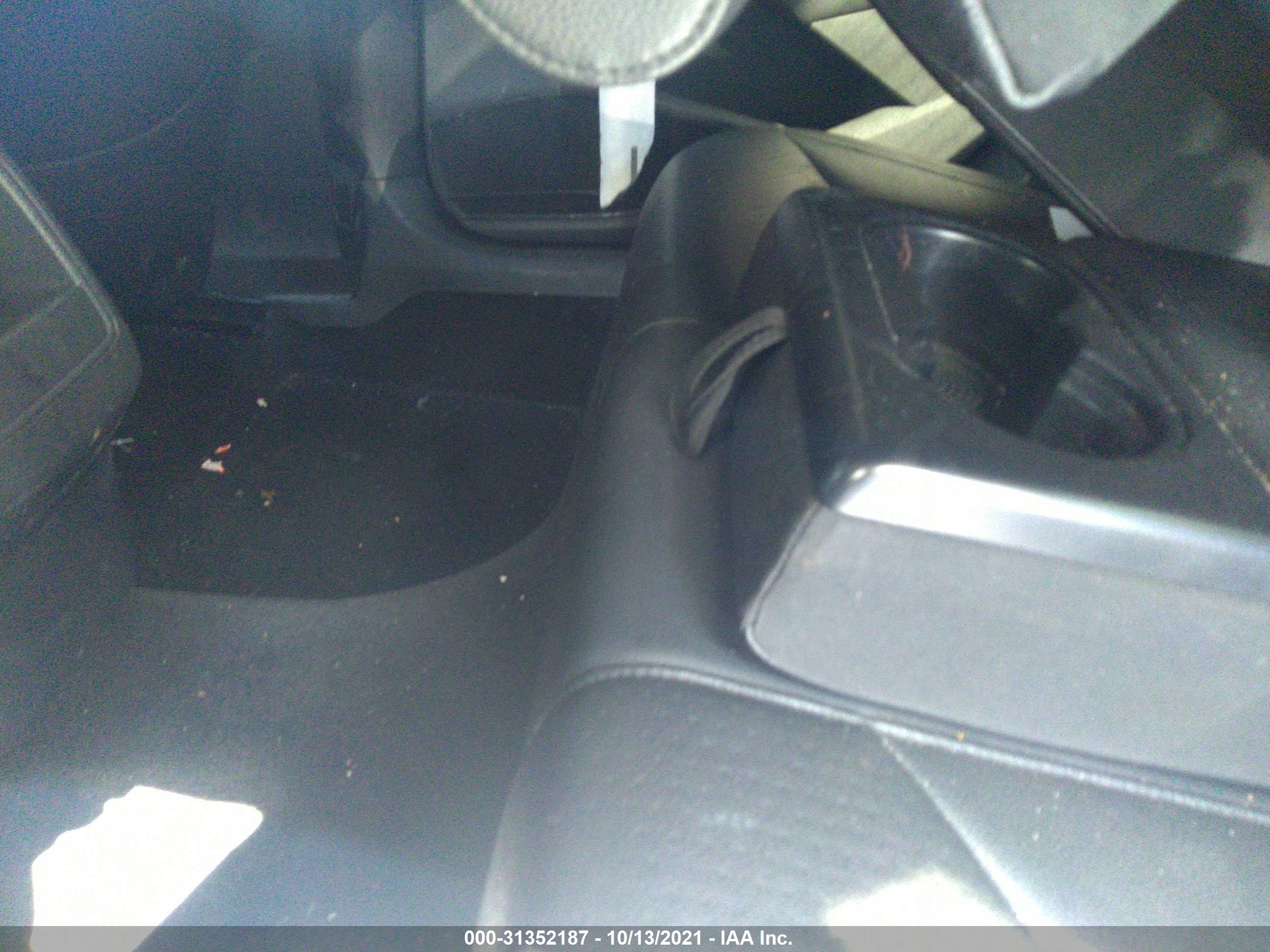 VOLKSWAGEN PASSAT image 8