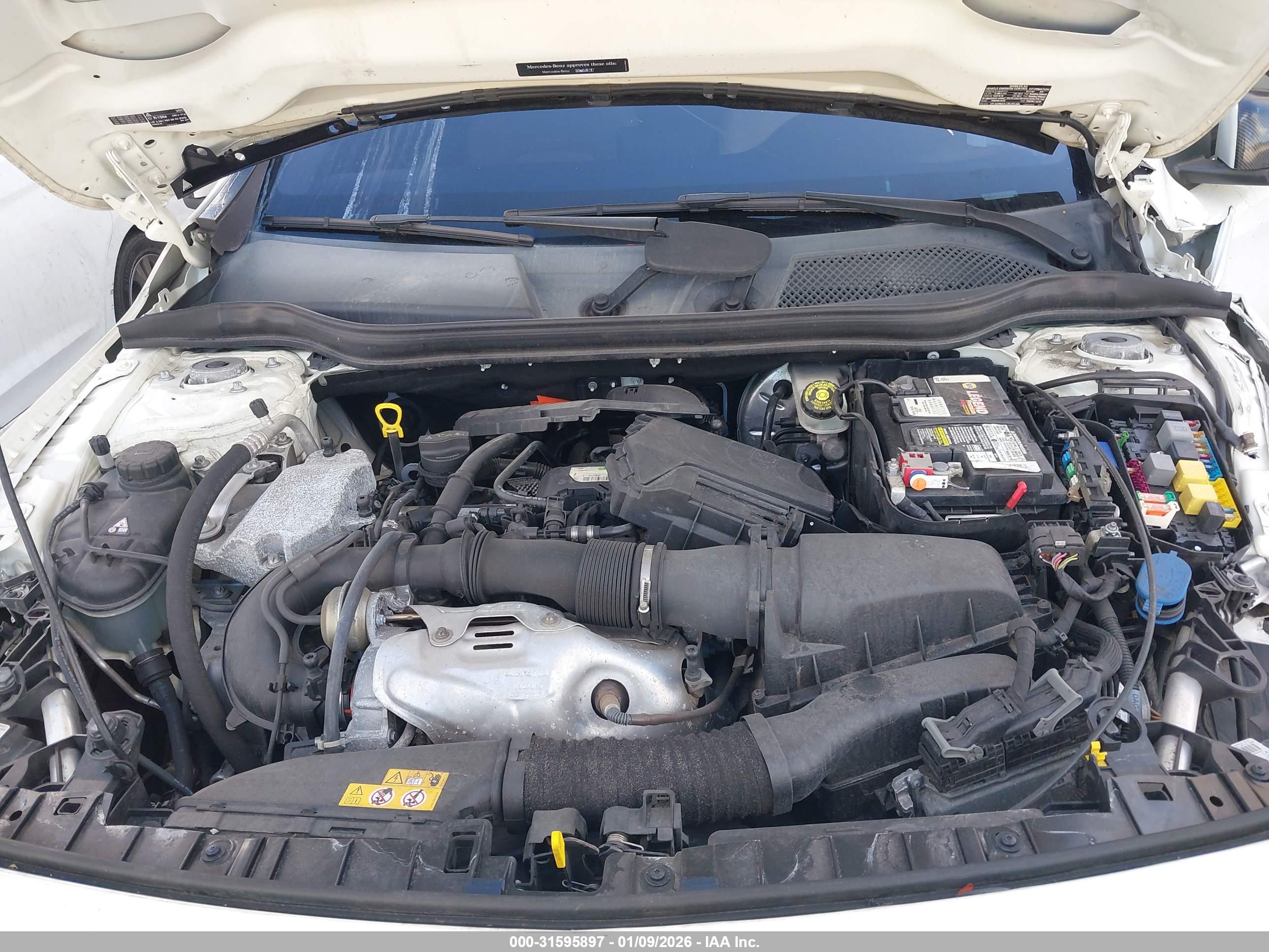 MERCEDES-BENZ GLA image 10
