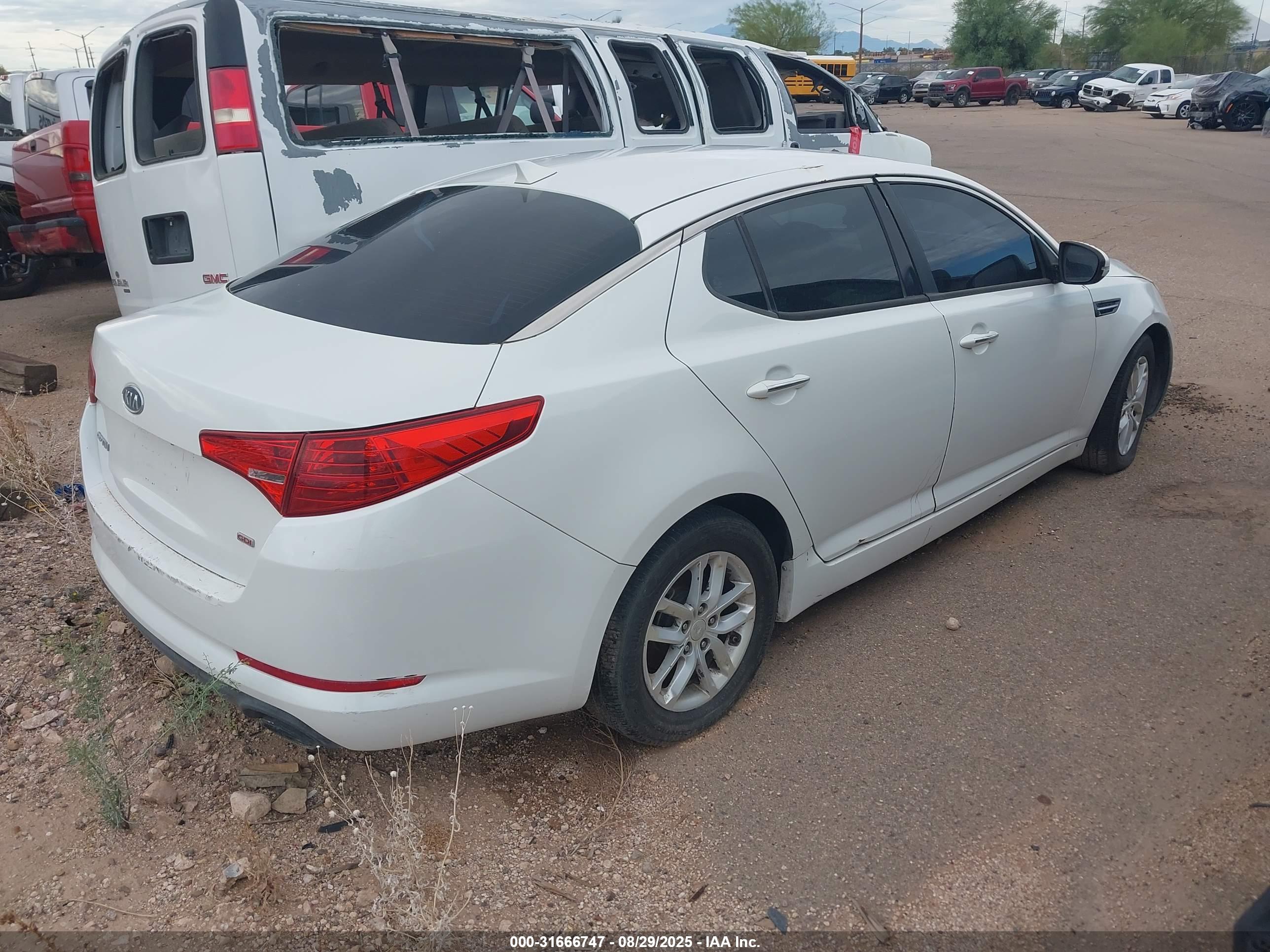 KIA OPTIMA image 4