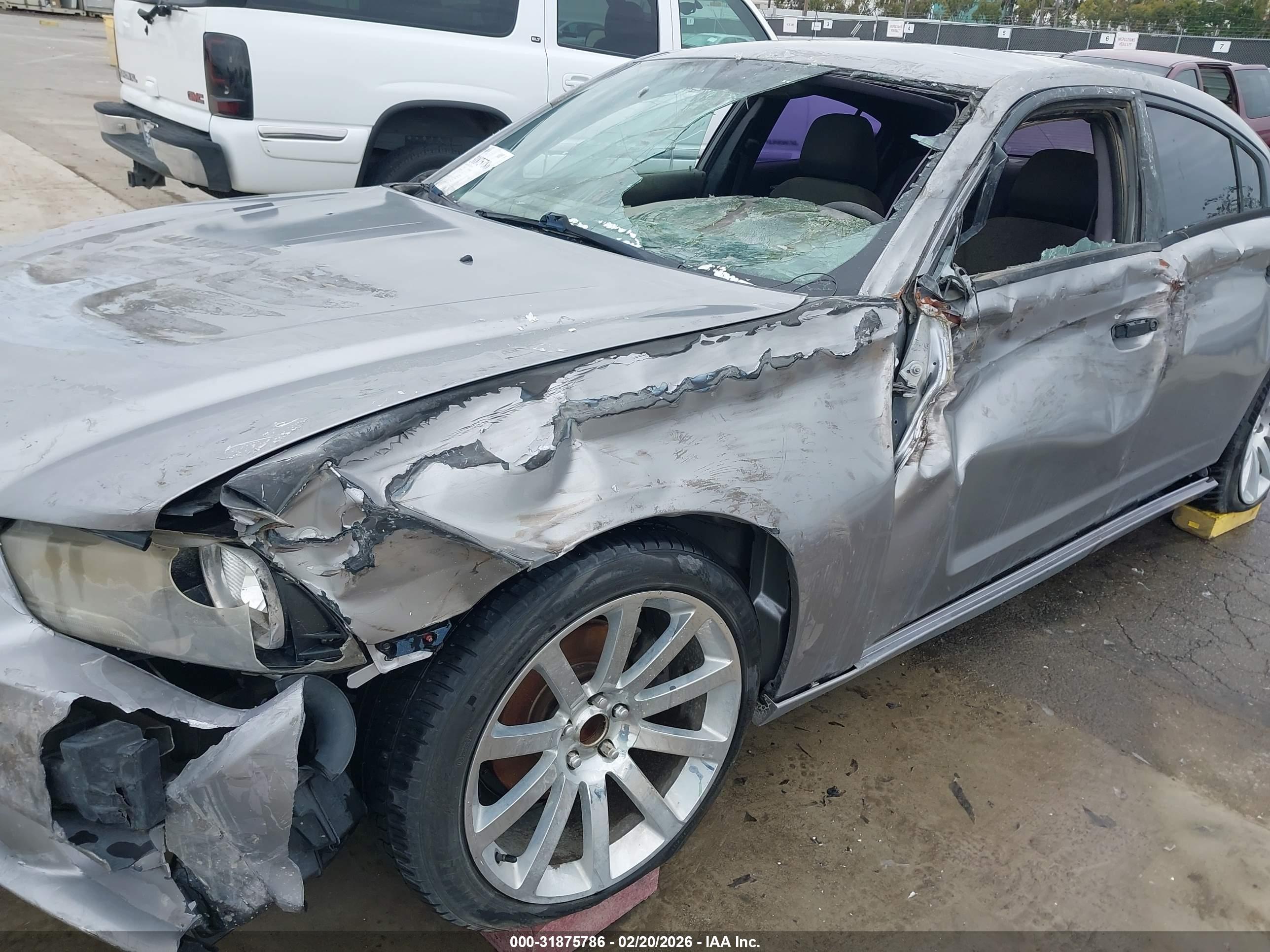 DODGE CHARGER image 6