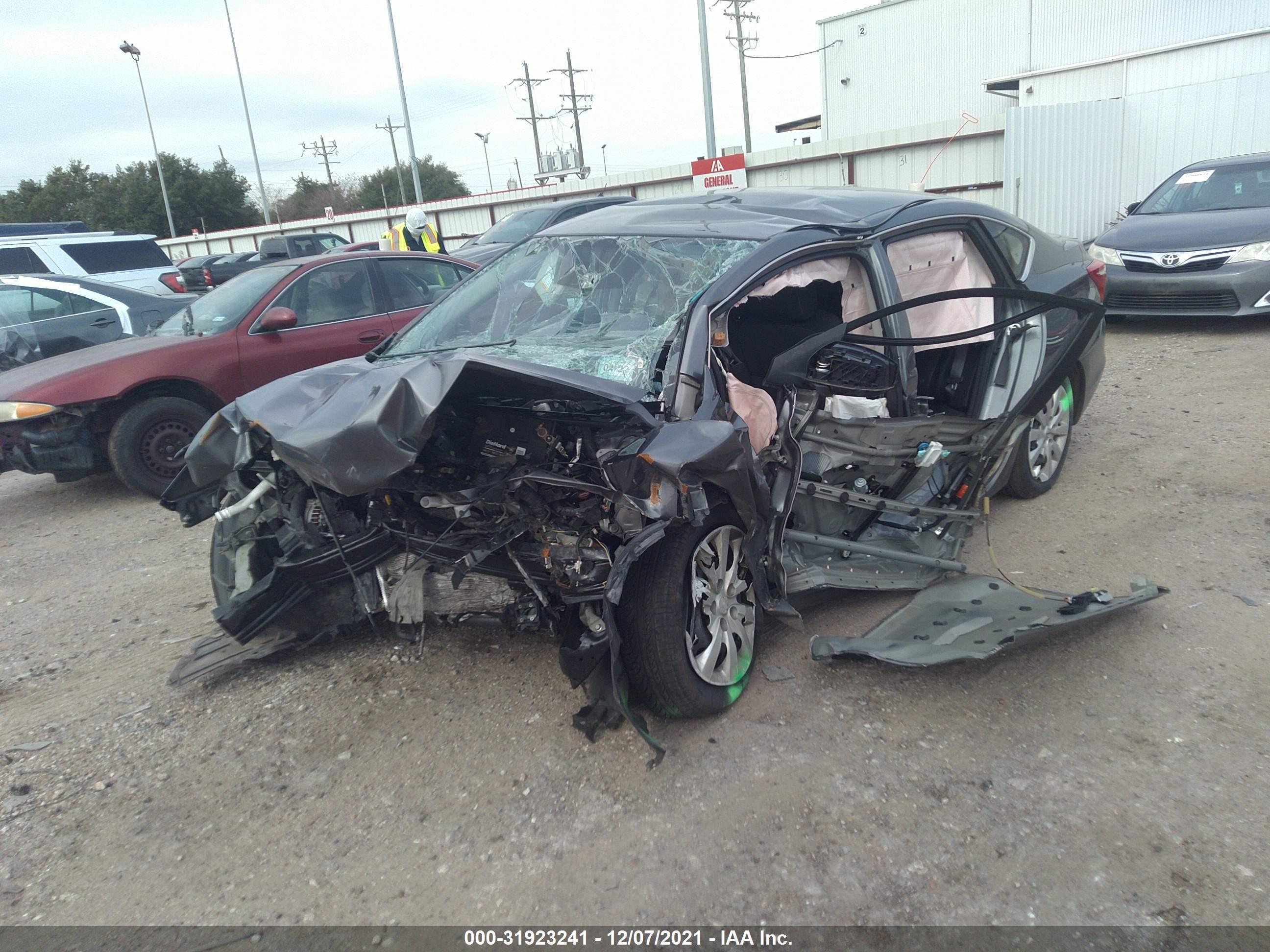 NISSAN SENTRA image 2