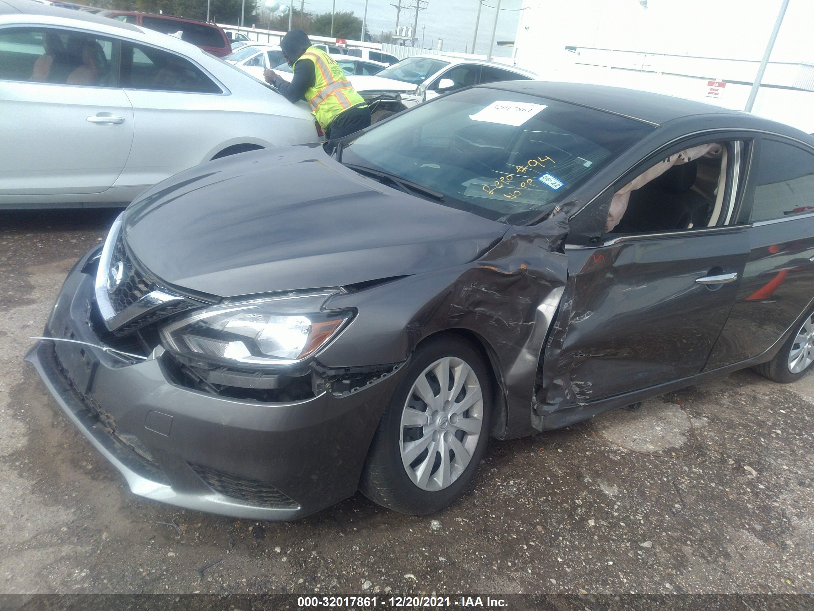 NISSAN SENTRA image 6