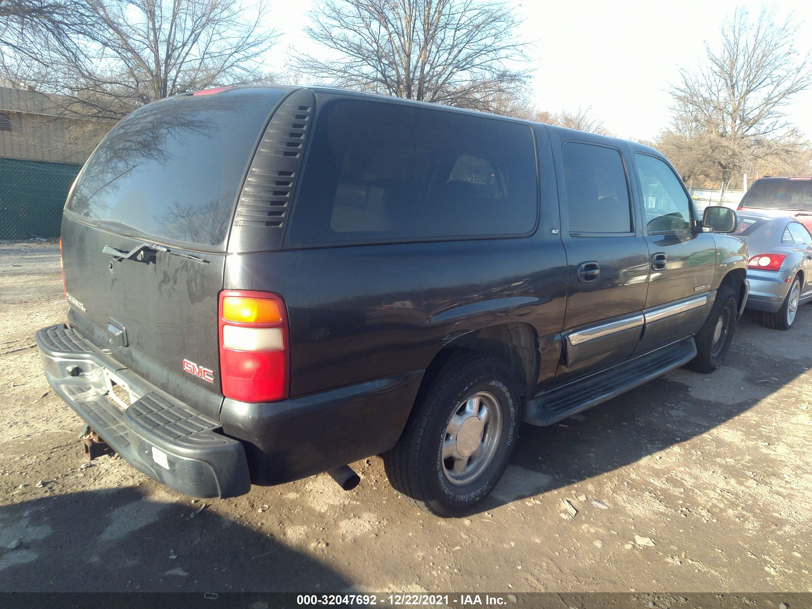 GMC YUKON image 4