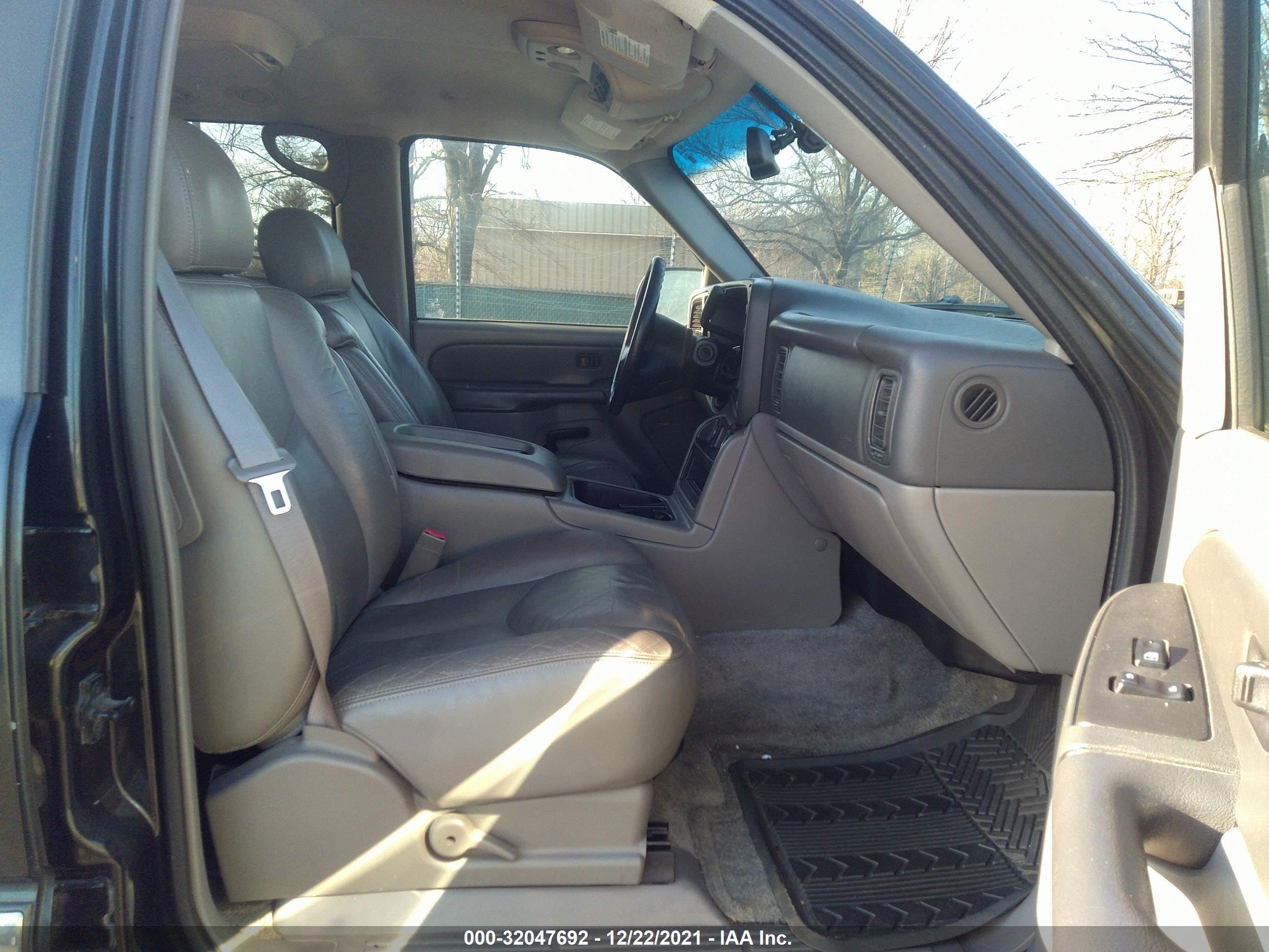 GMC YUKON image 5