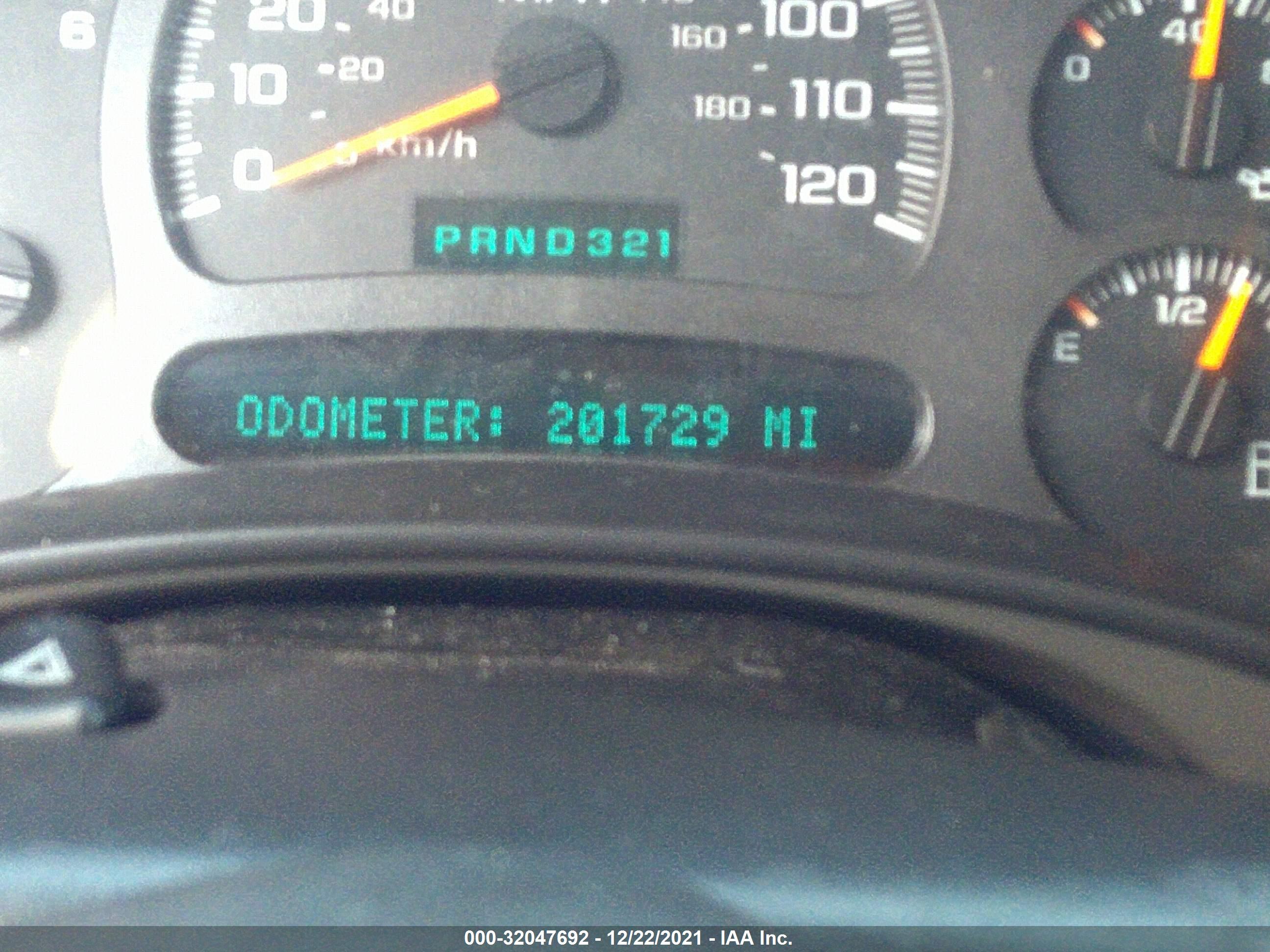 GMC YUKON image 7