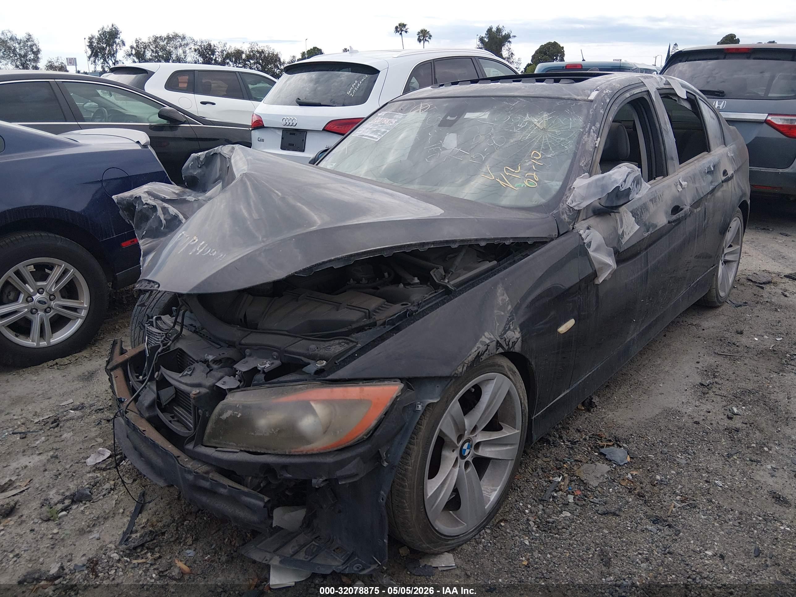 BMW 328I image 2