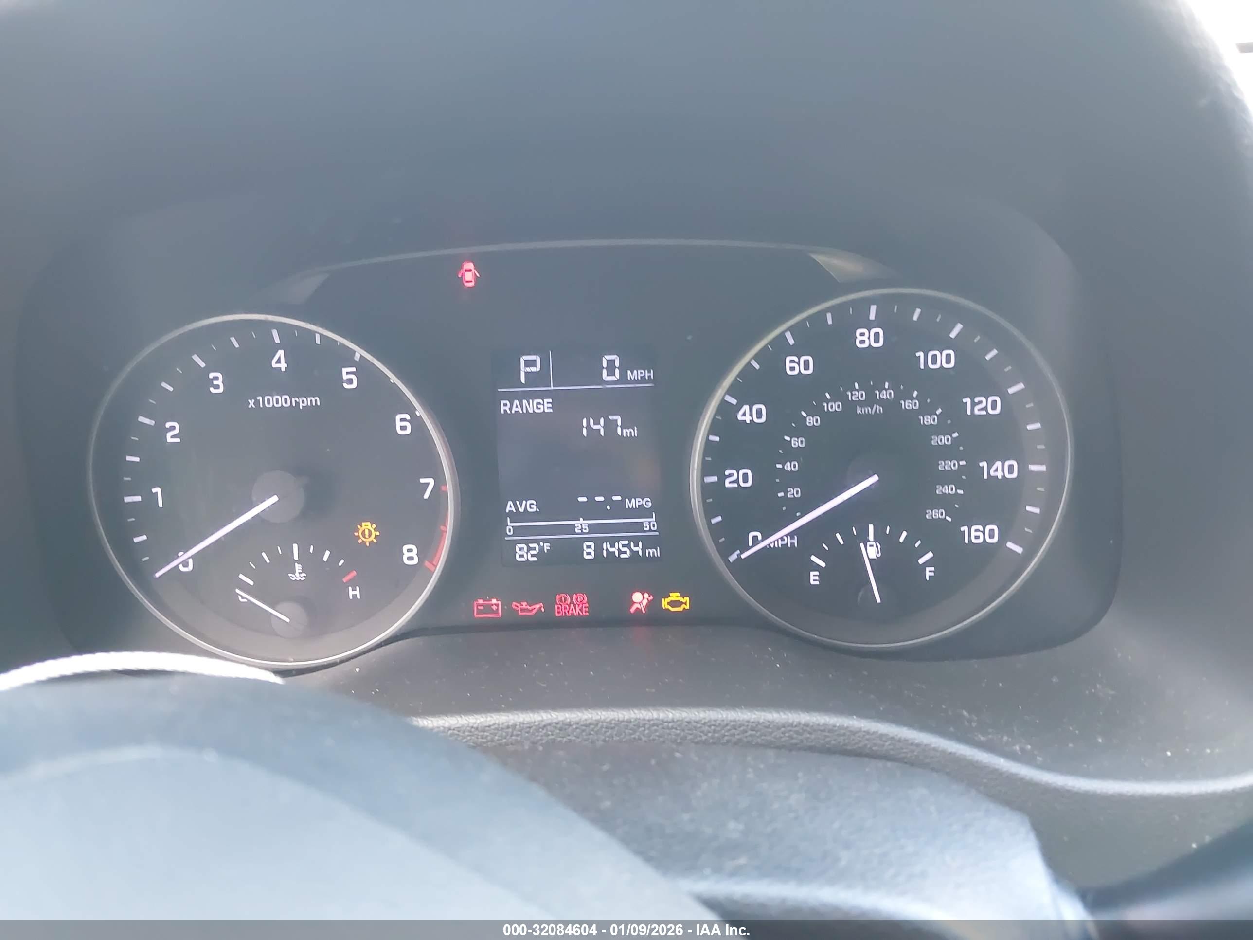 HYUNDAI ELANTRA image 7