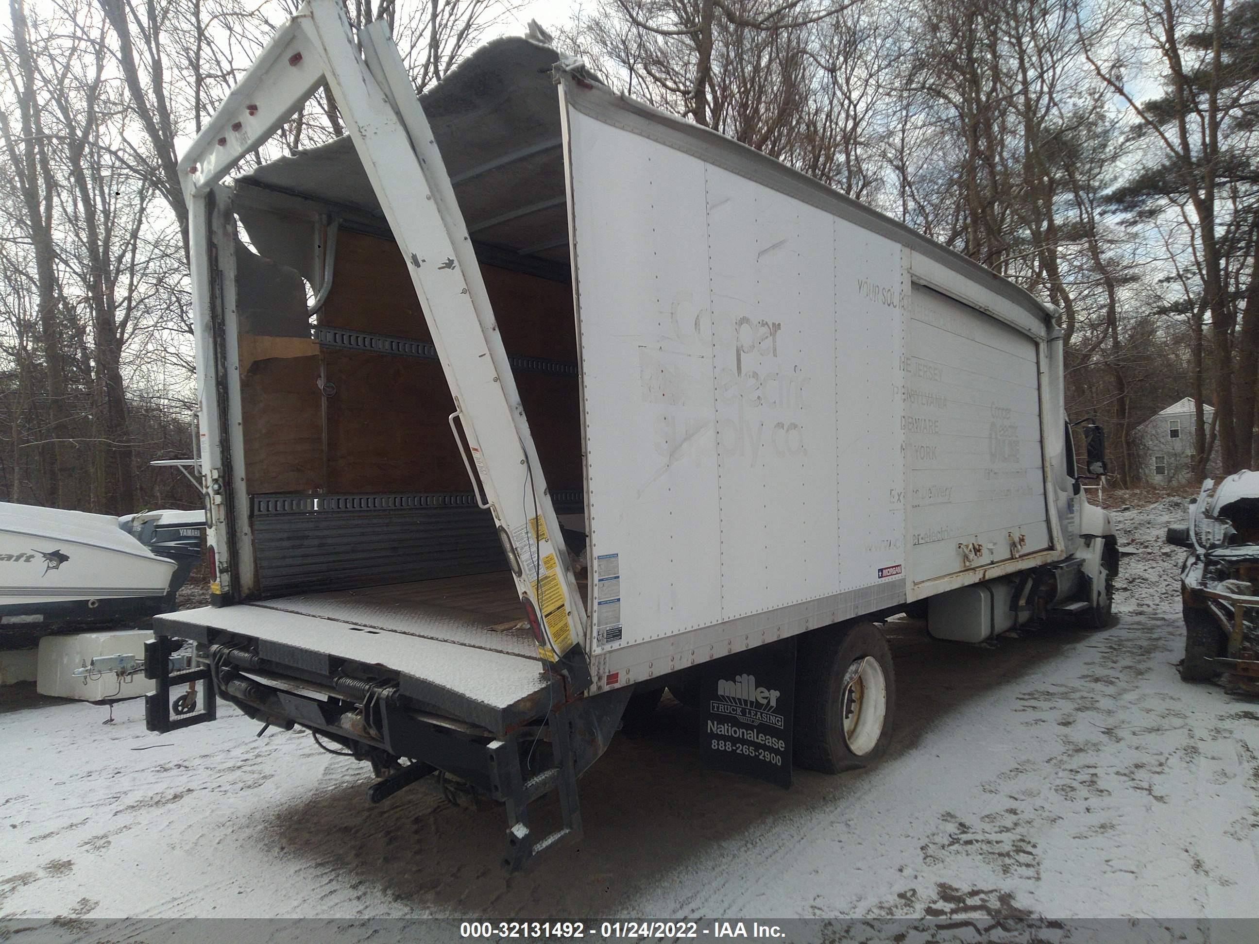 HINO 258/268 image 4