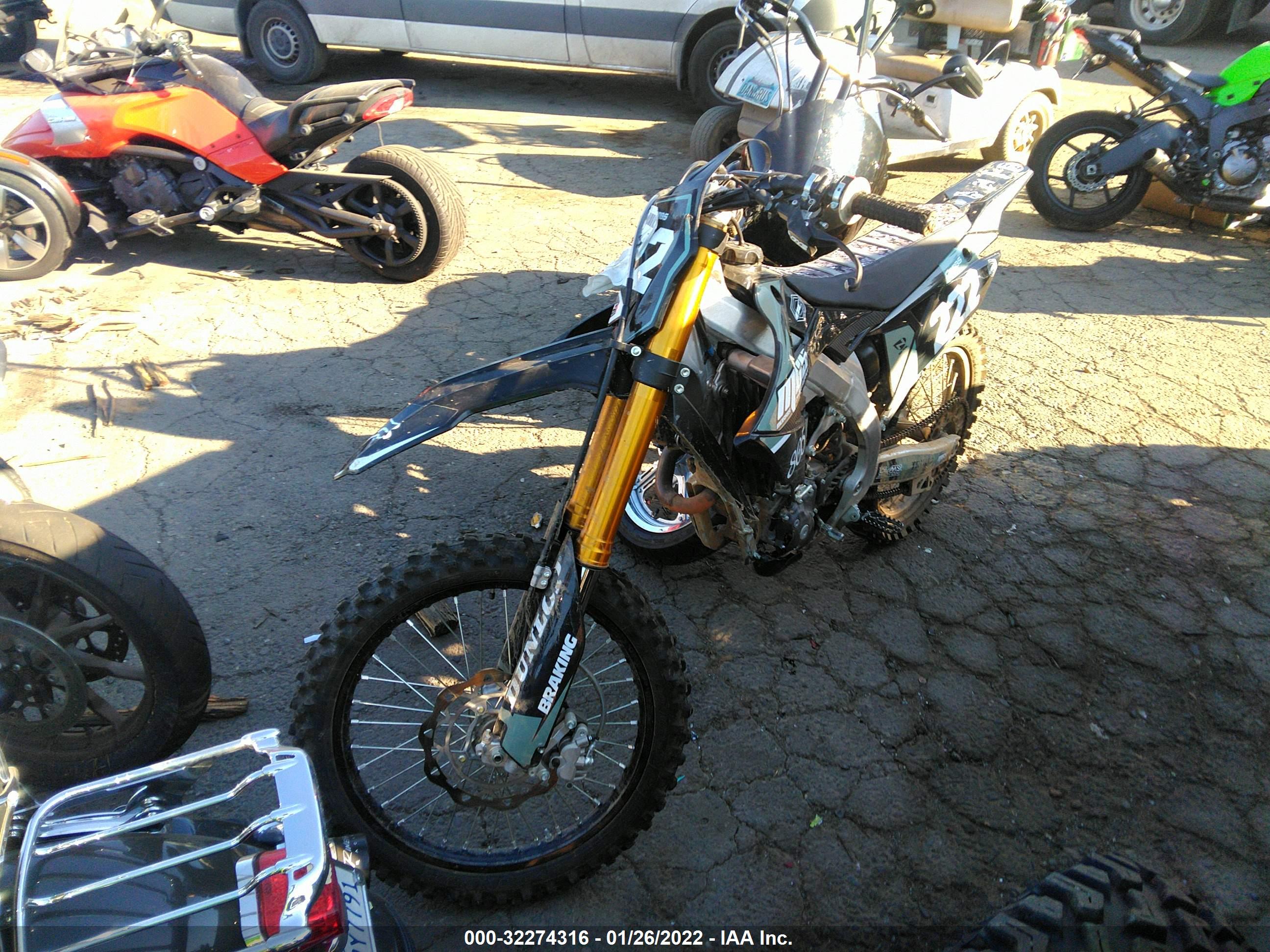SUZUKI RM-Z250 image 2