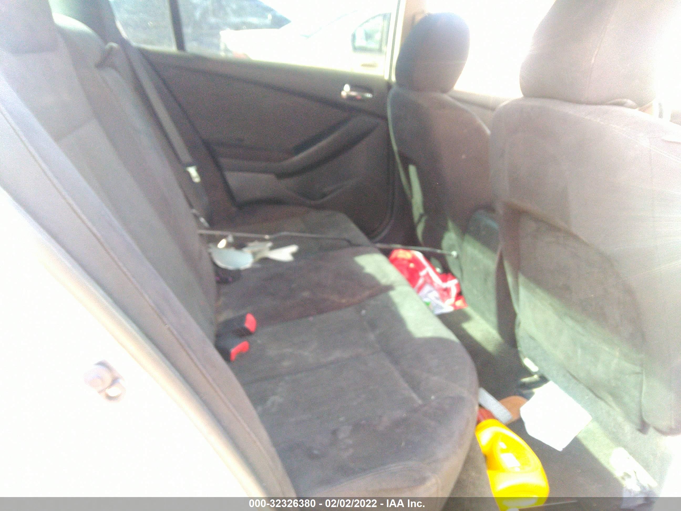 NISSAN ALTIMA image 8