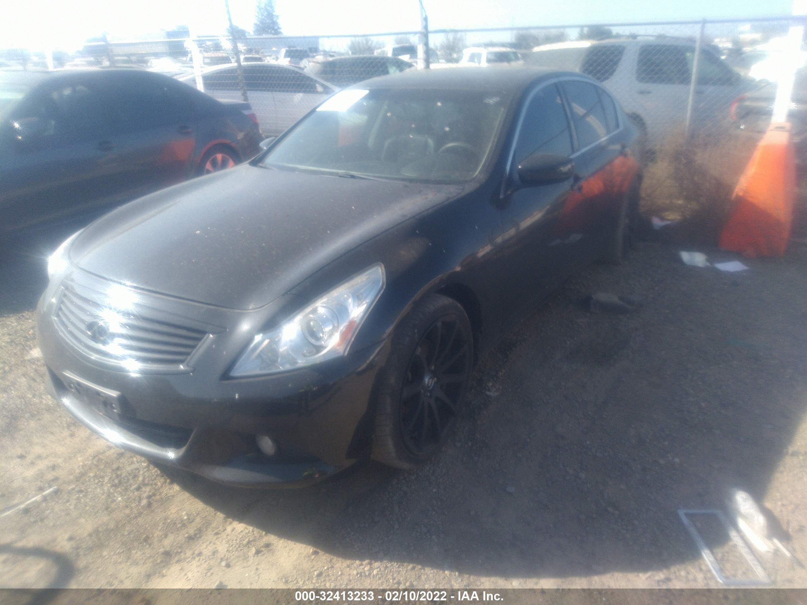 INFINITI G37 image 2