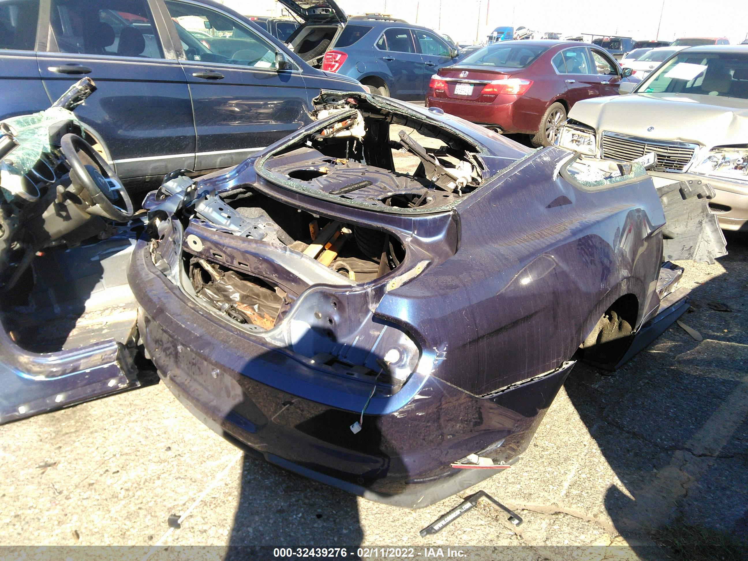 FORD MUSTANG image 8