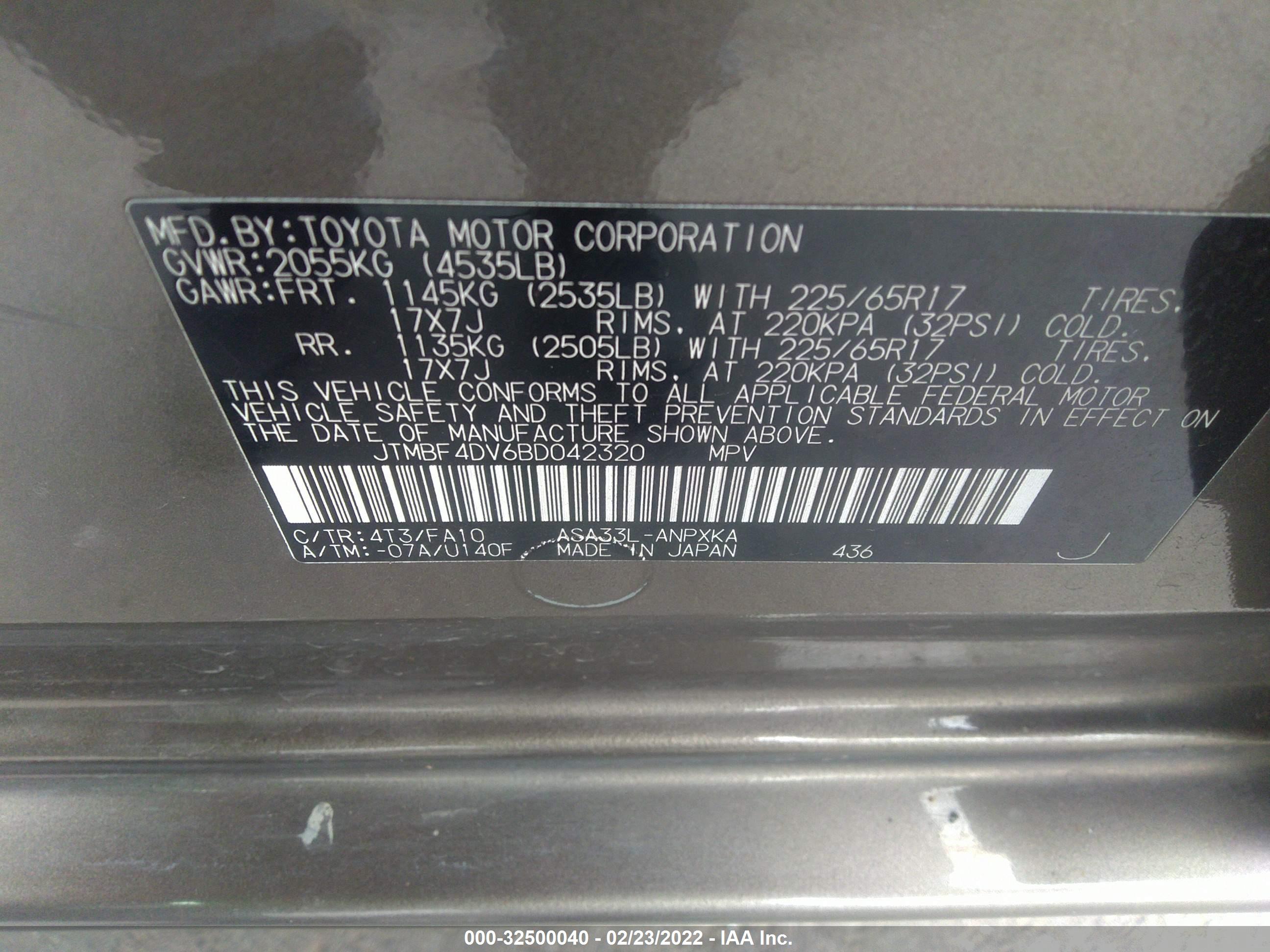 TOYOTA RAV4 image 9
