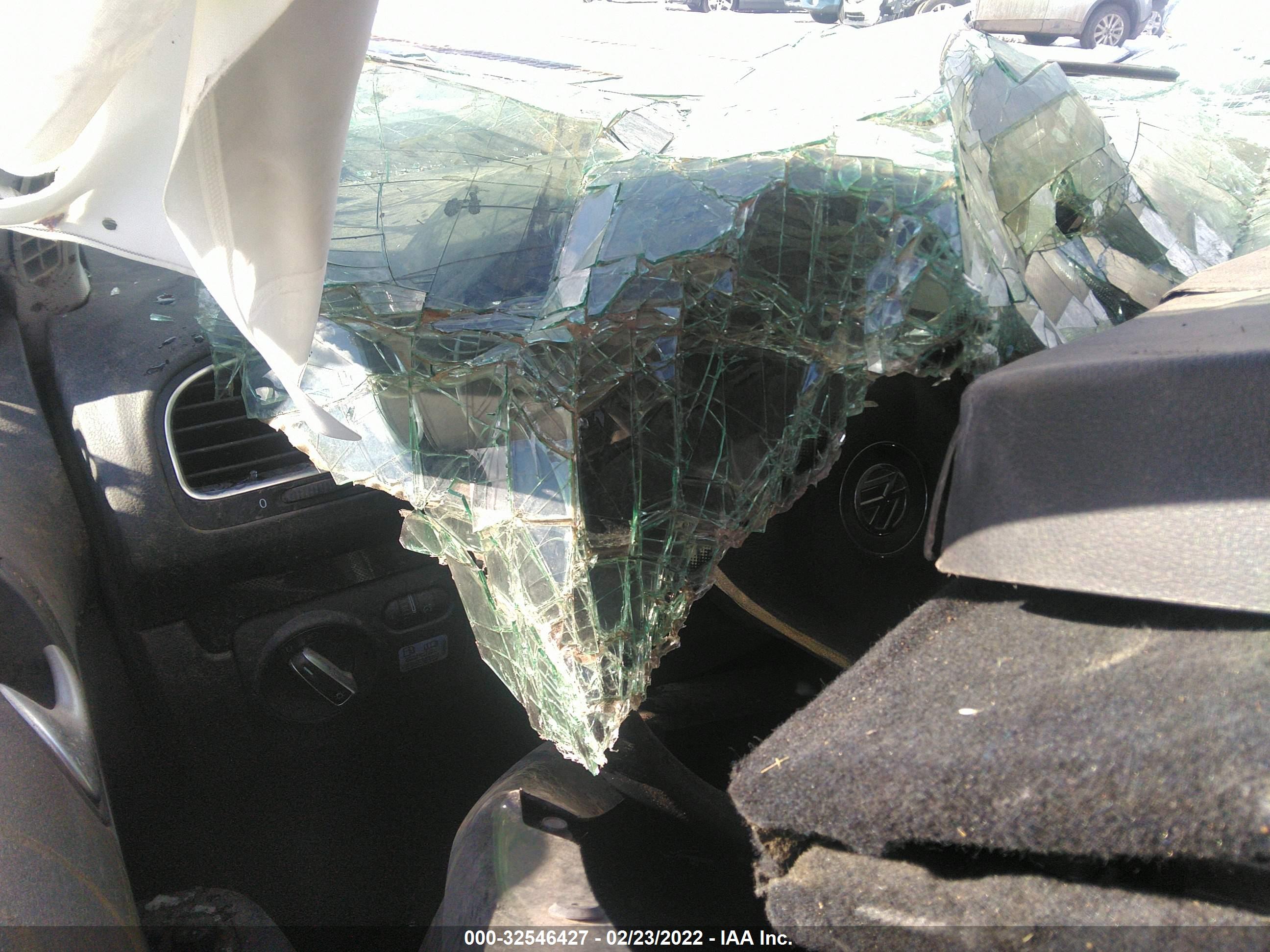 VOLKSWAGEN JETTA image 7