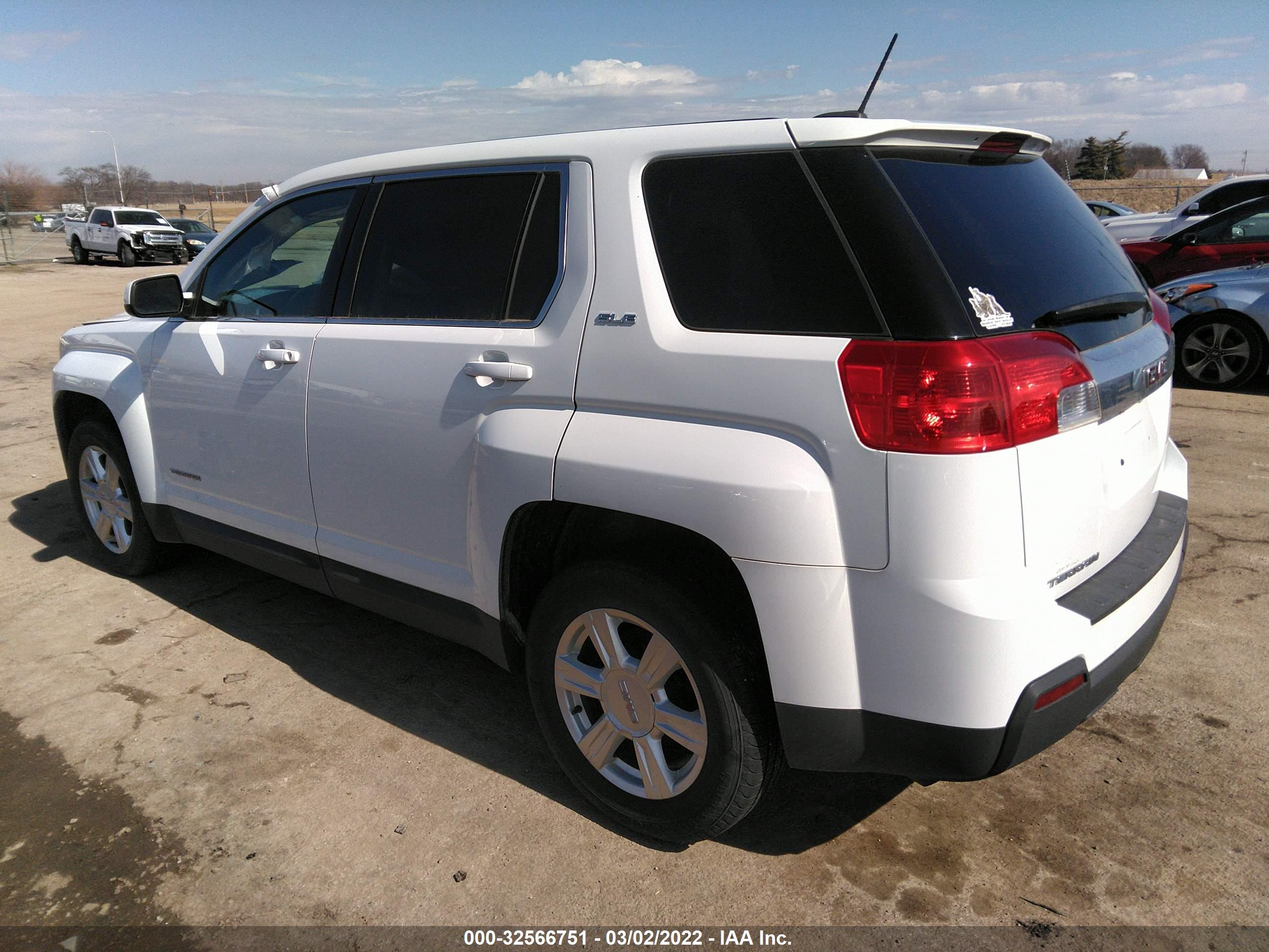 GMC TERRAIN image 3
