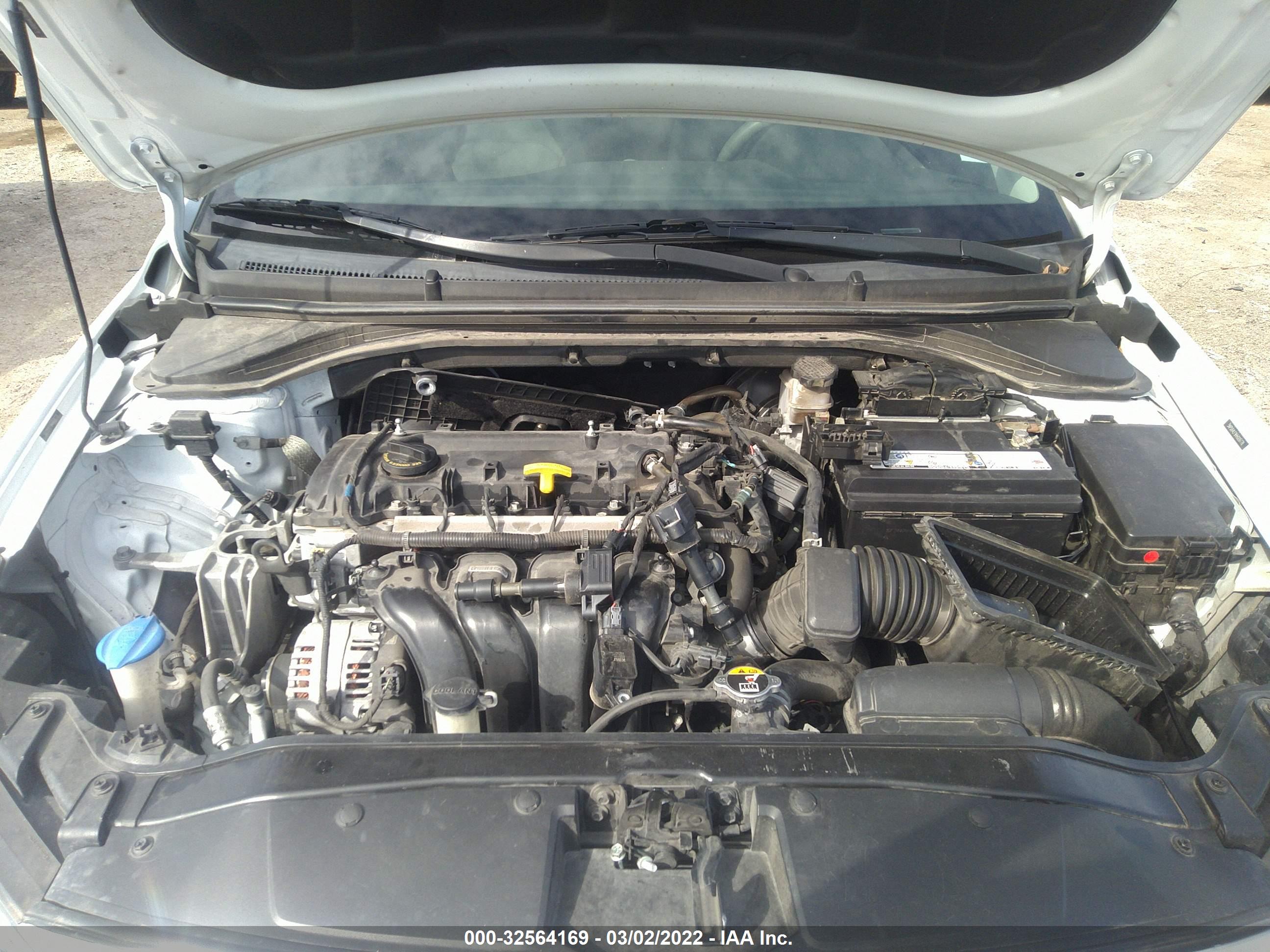 HYUNDAI ELANTRA image 10