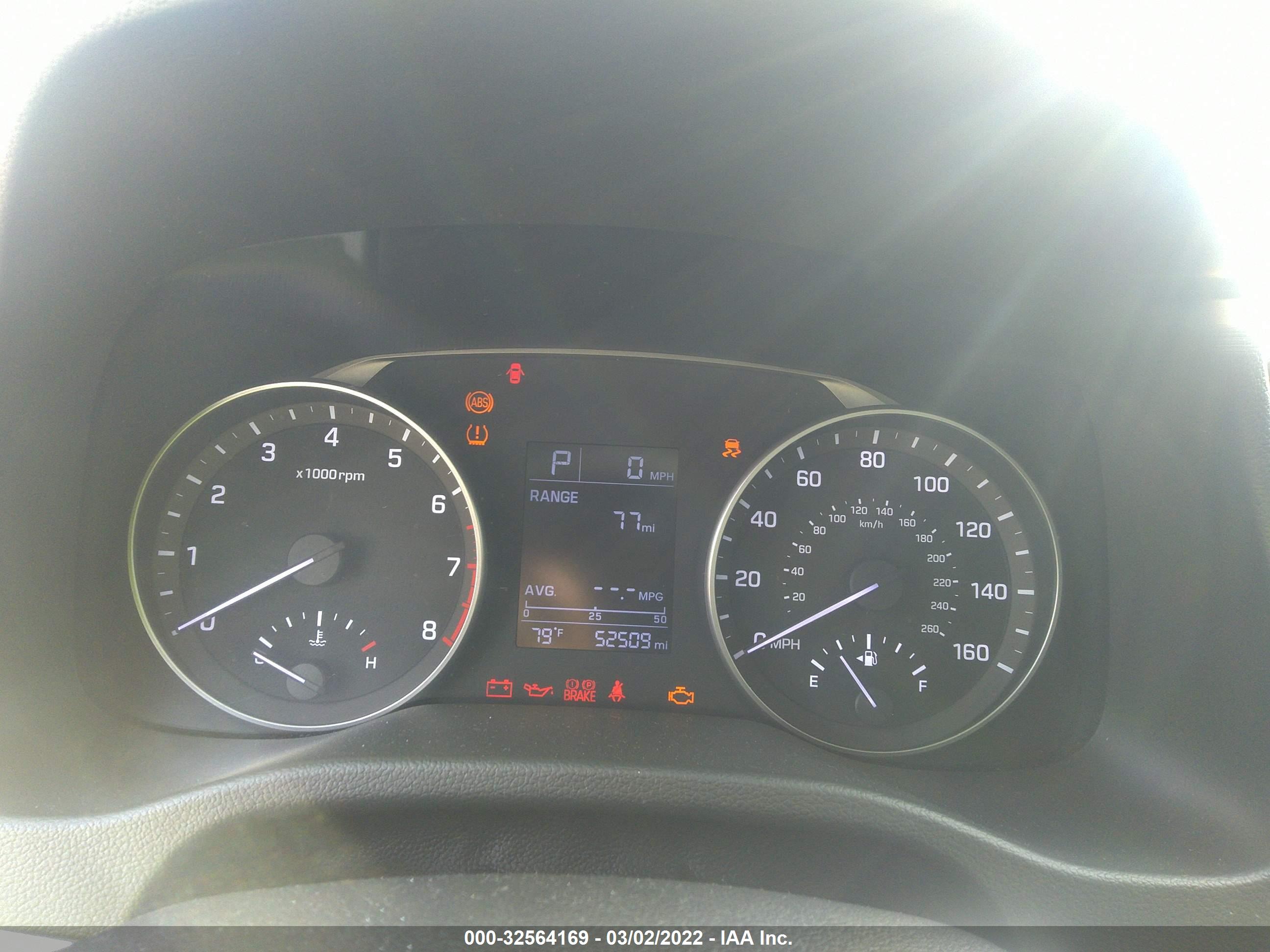 HYUNDAI ELANTRA image 7