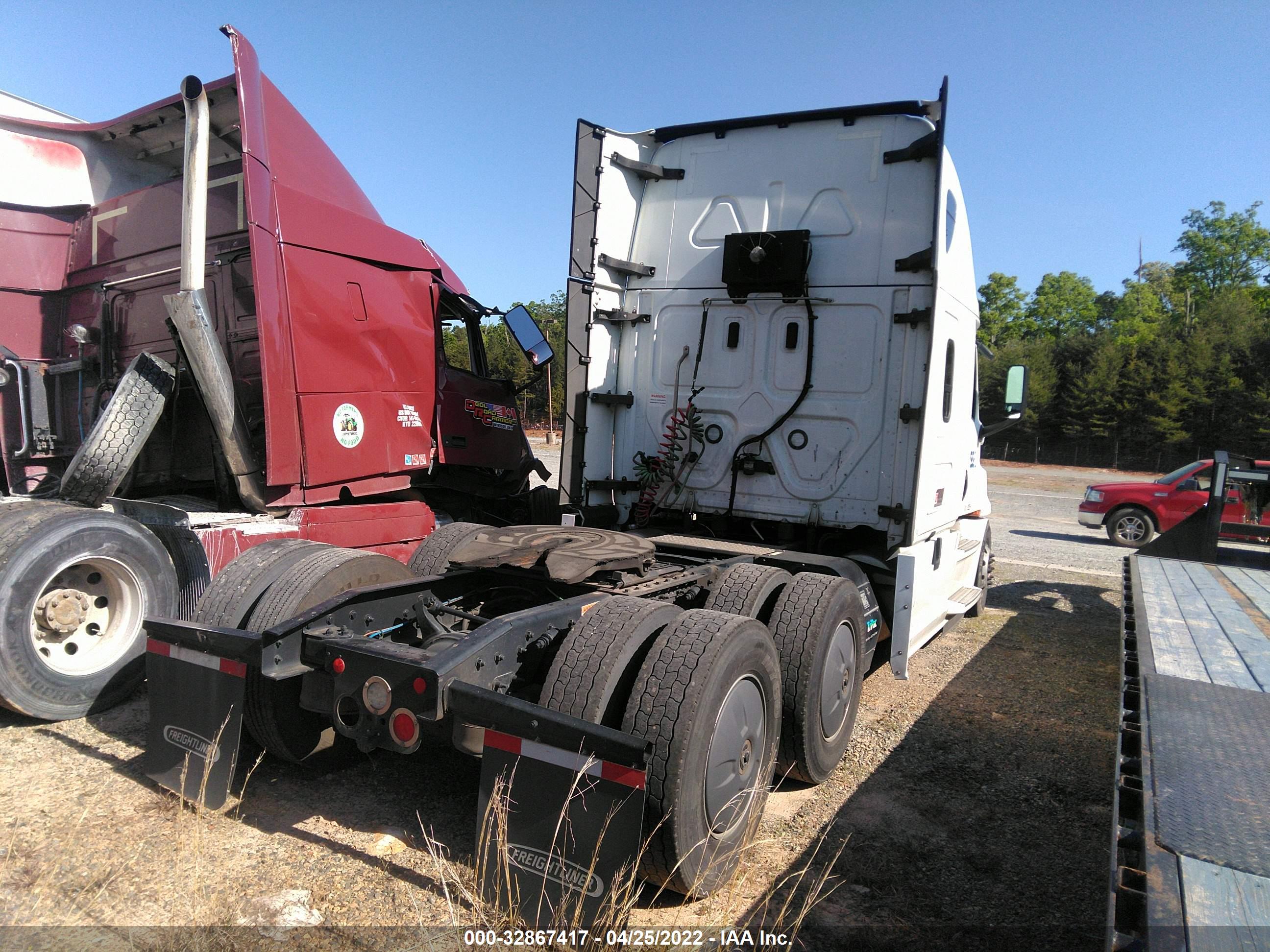 FREIGHTLINER CASCADIA image 4