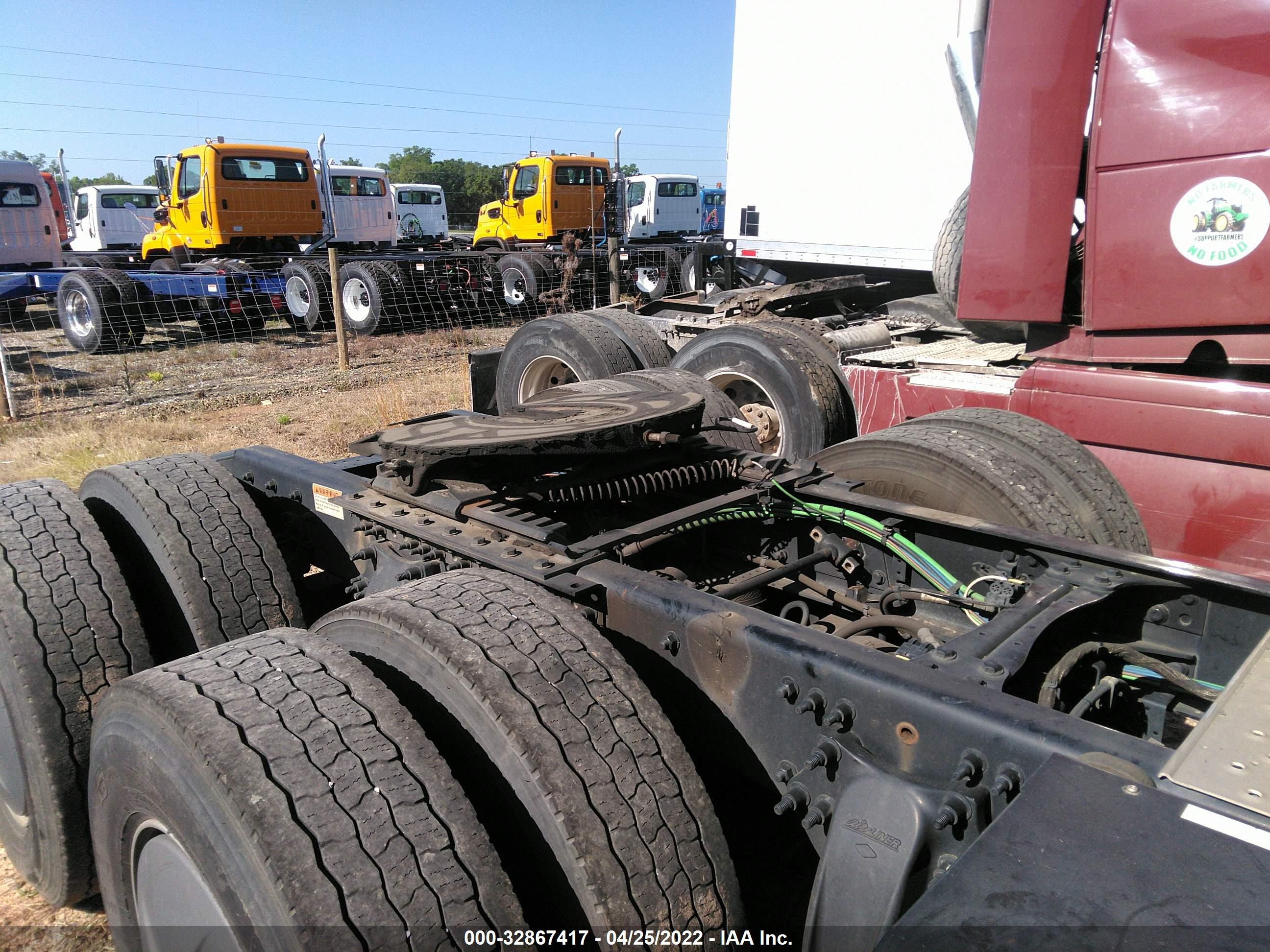 FREIGHTLINER CASCADIA image 7