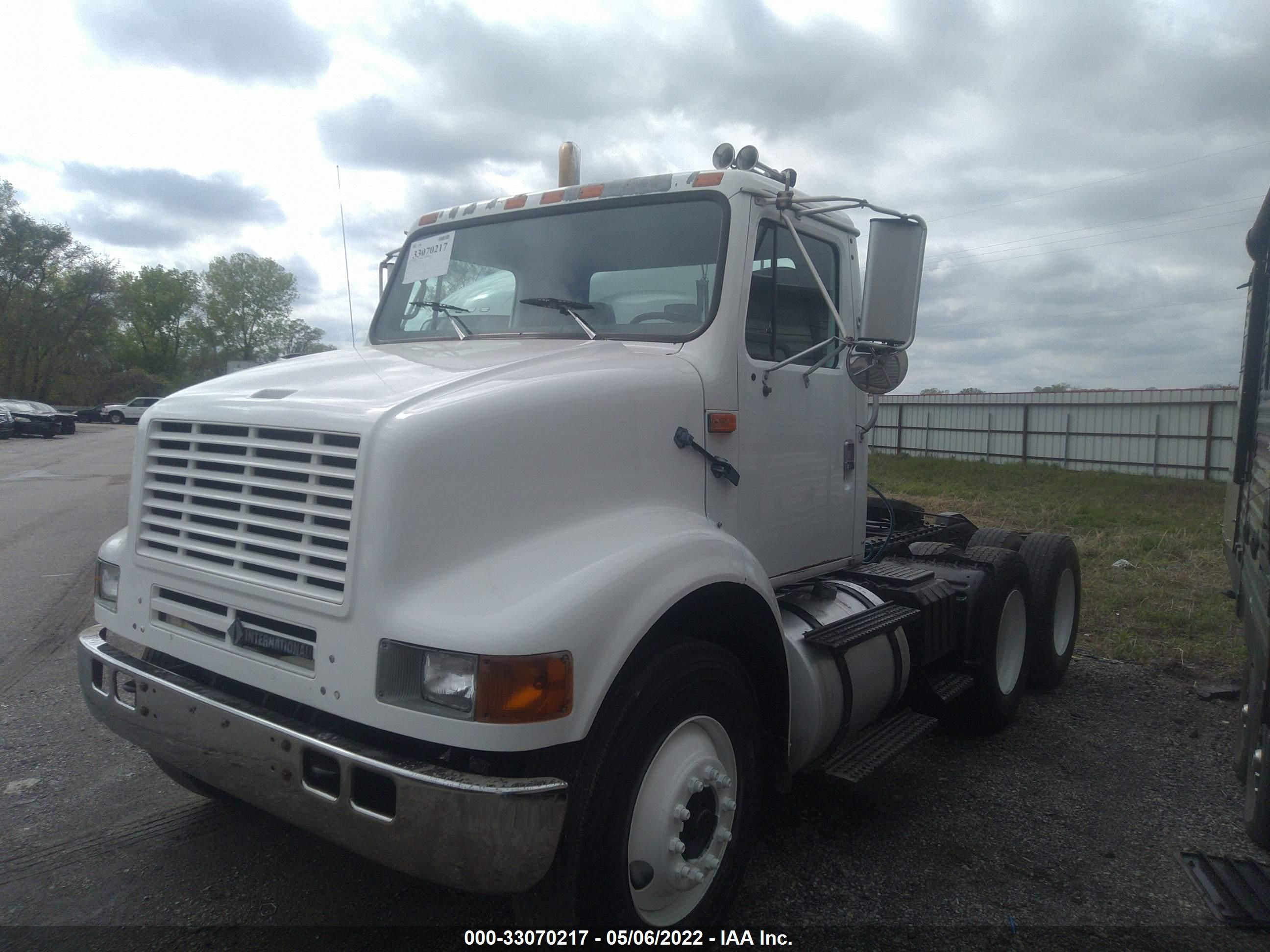 INTERNATIONAL 8000 image 2