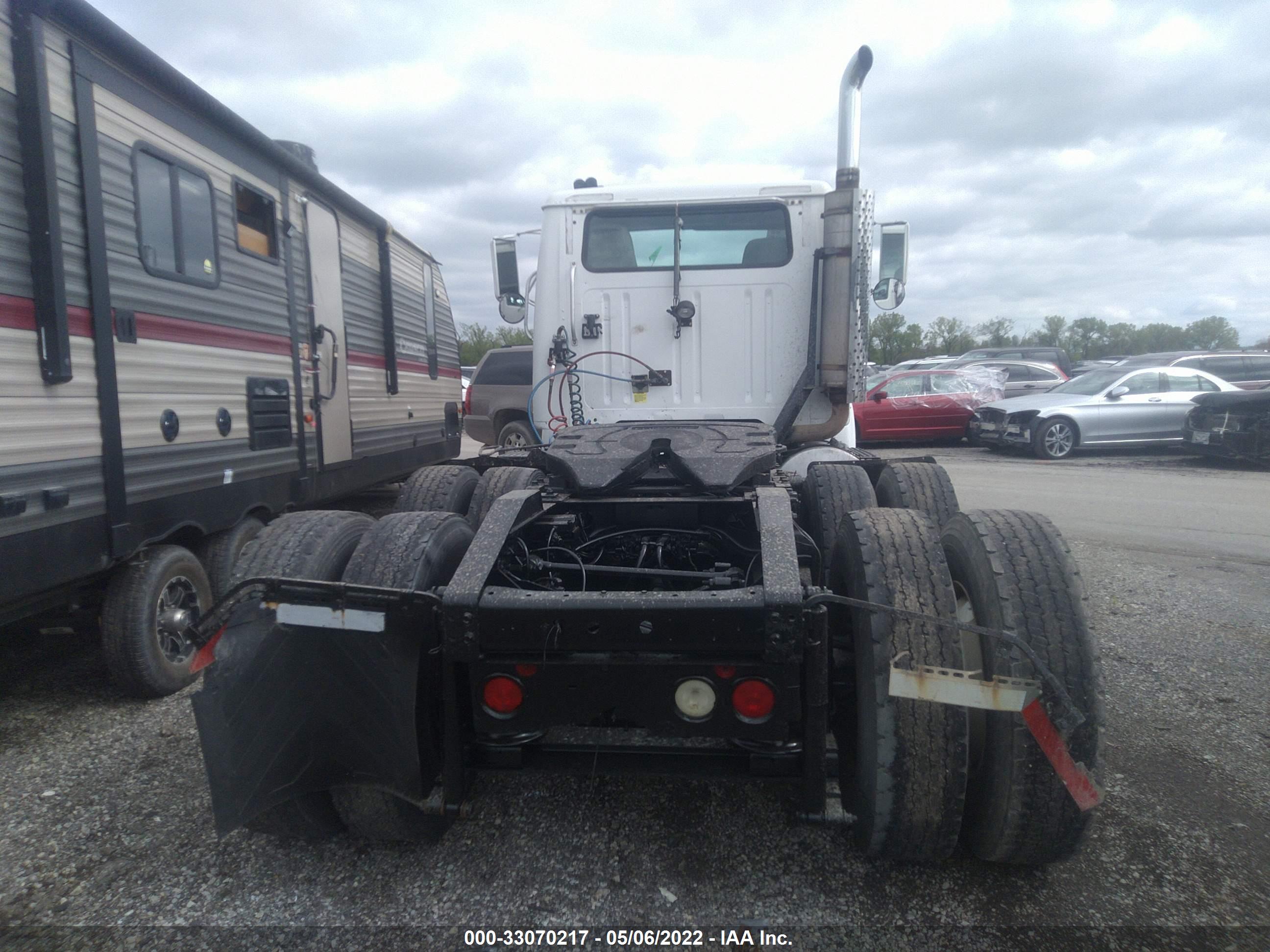 INTERNATIONAL 8000 image 8