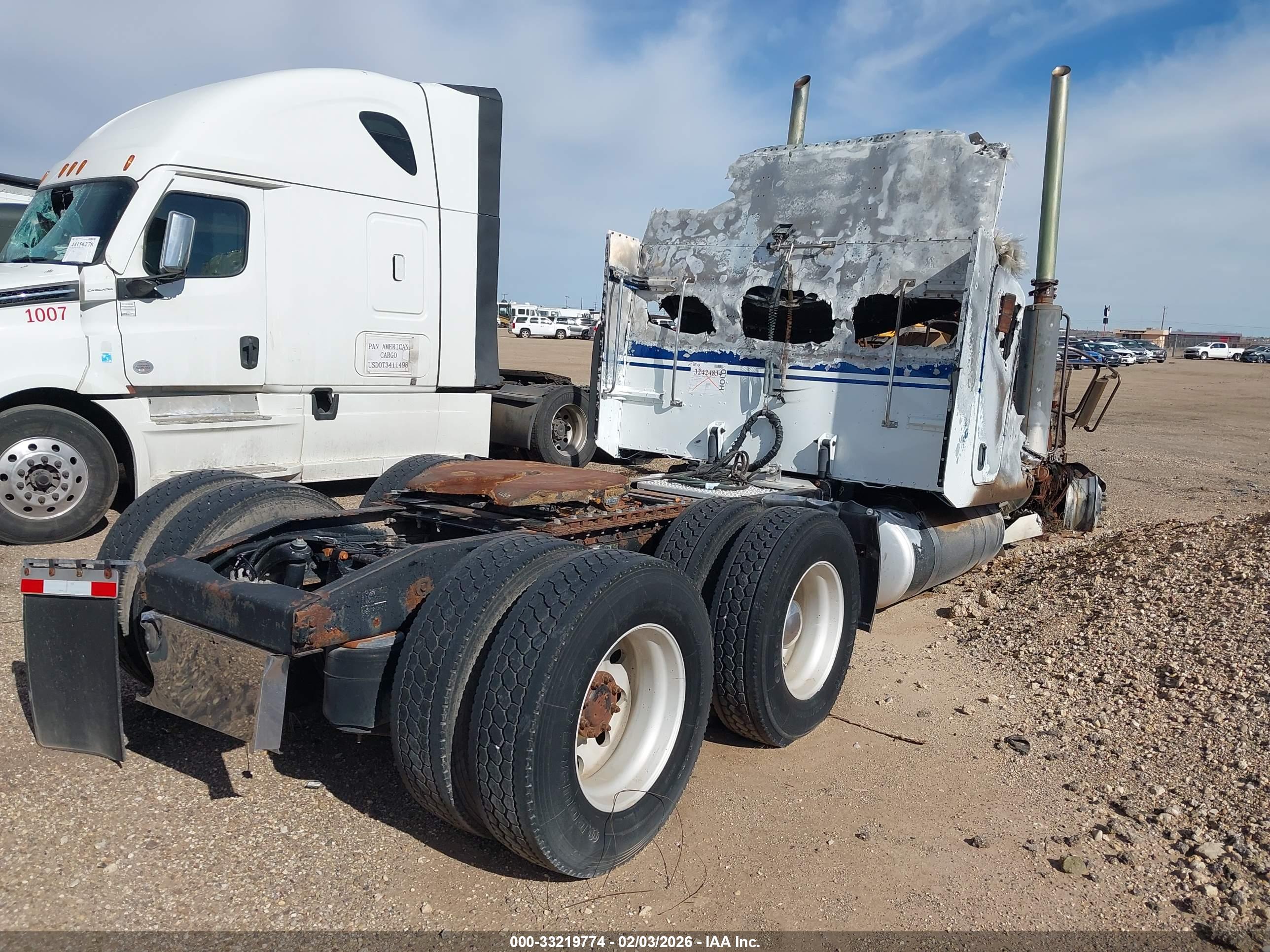 PETERBILT 379 image 4