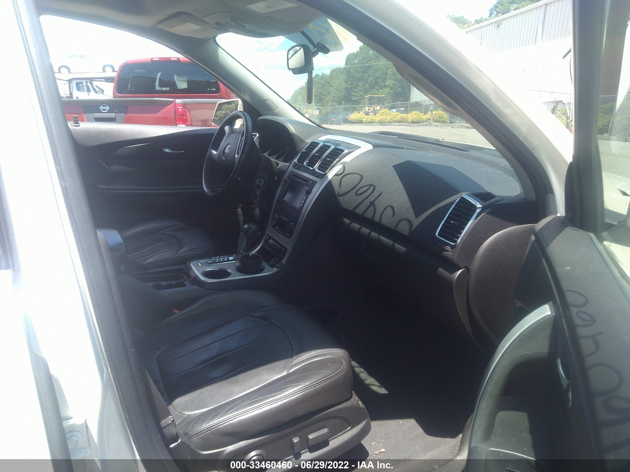 GMC ACADIA image 5