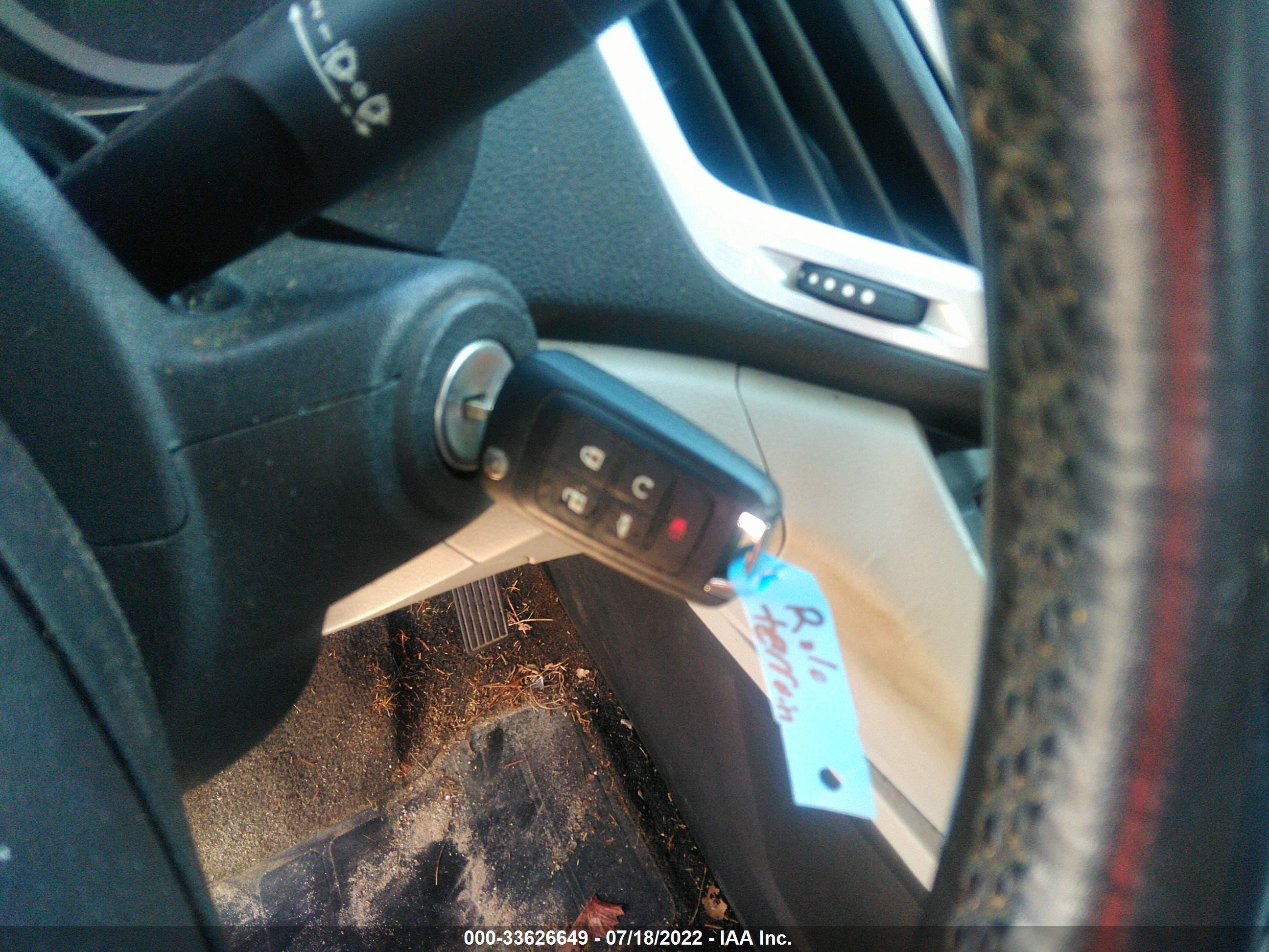 GMC TERRAIN image 11