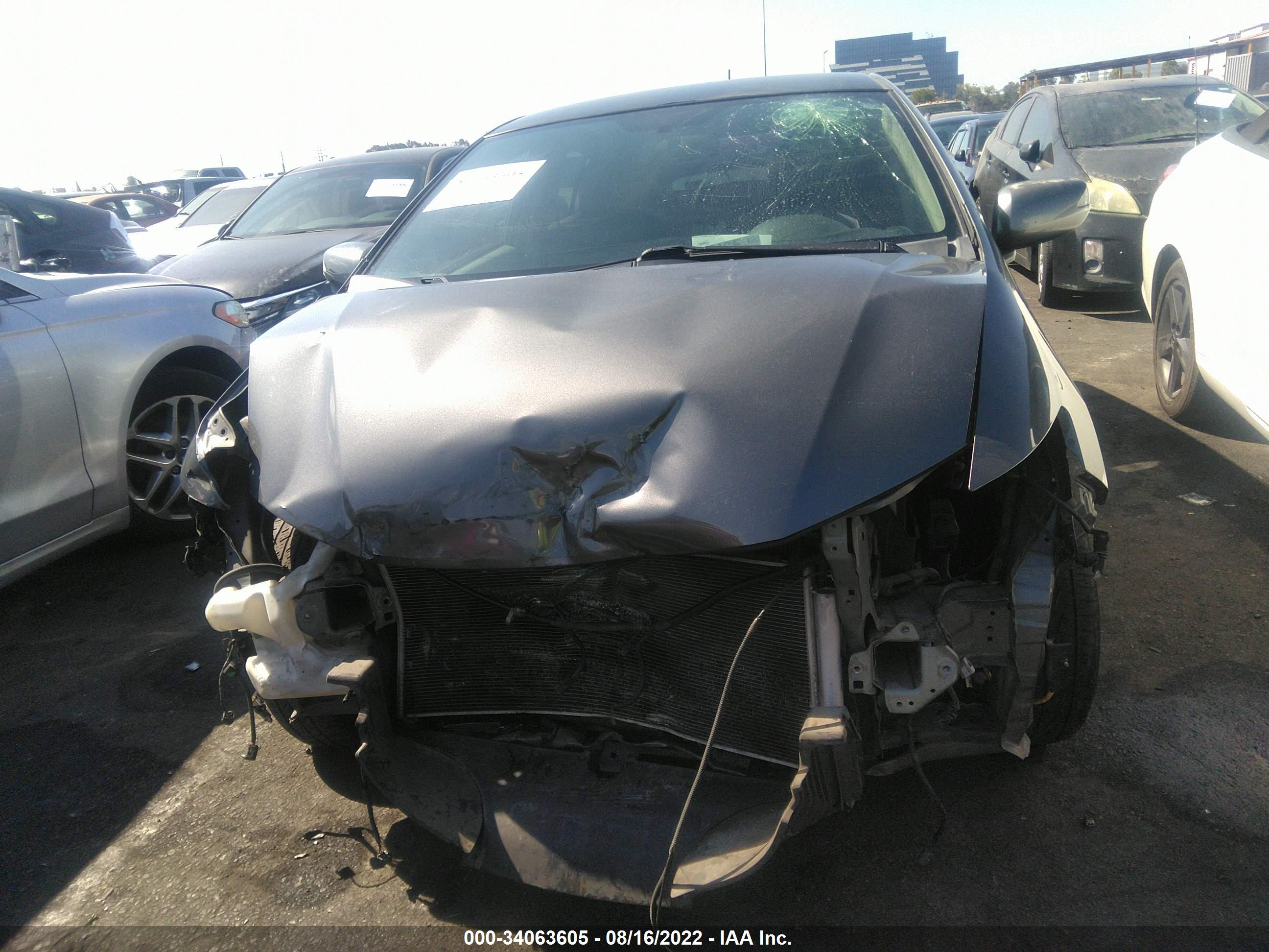 HONDA INSIGHT image 6