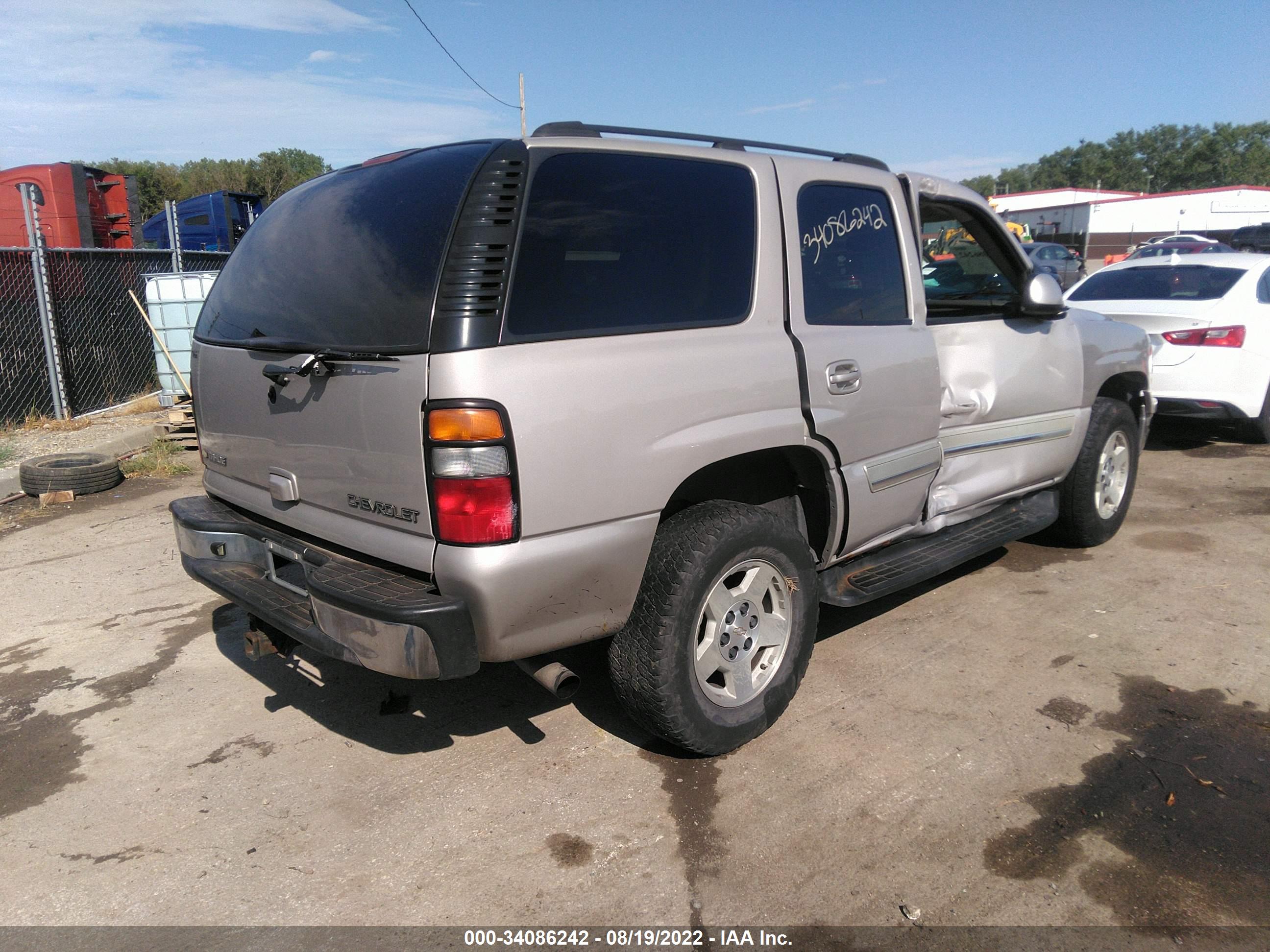 CHEVROLET TAHOE image 4