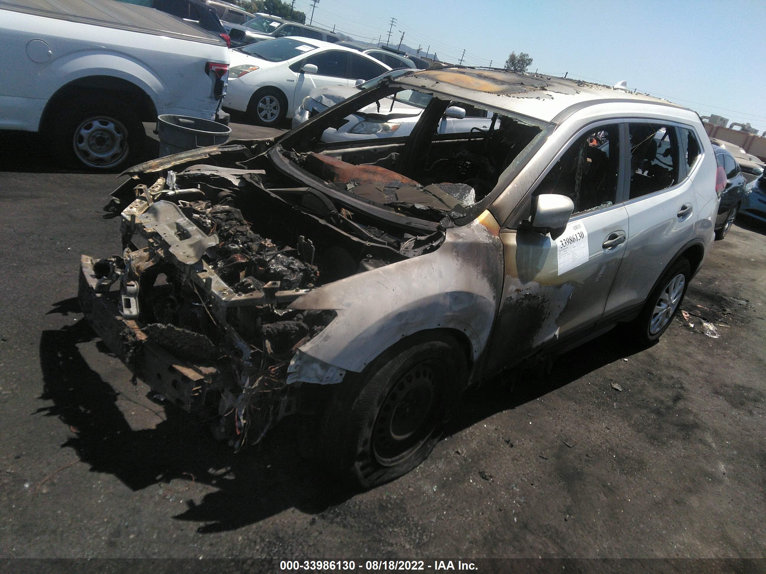 NISSAN ROGUE image 2