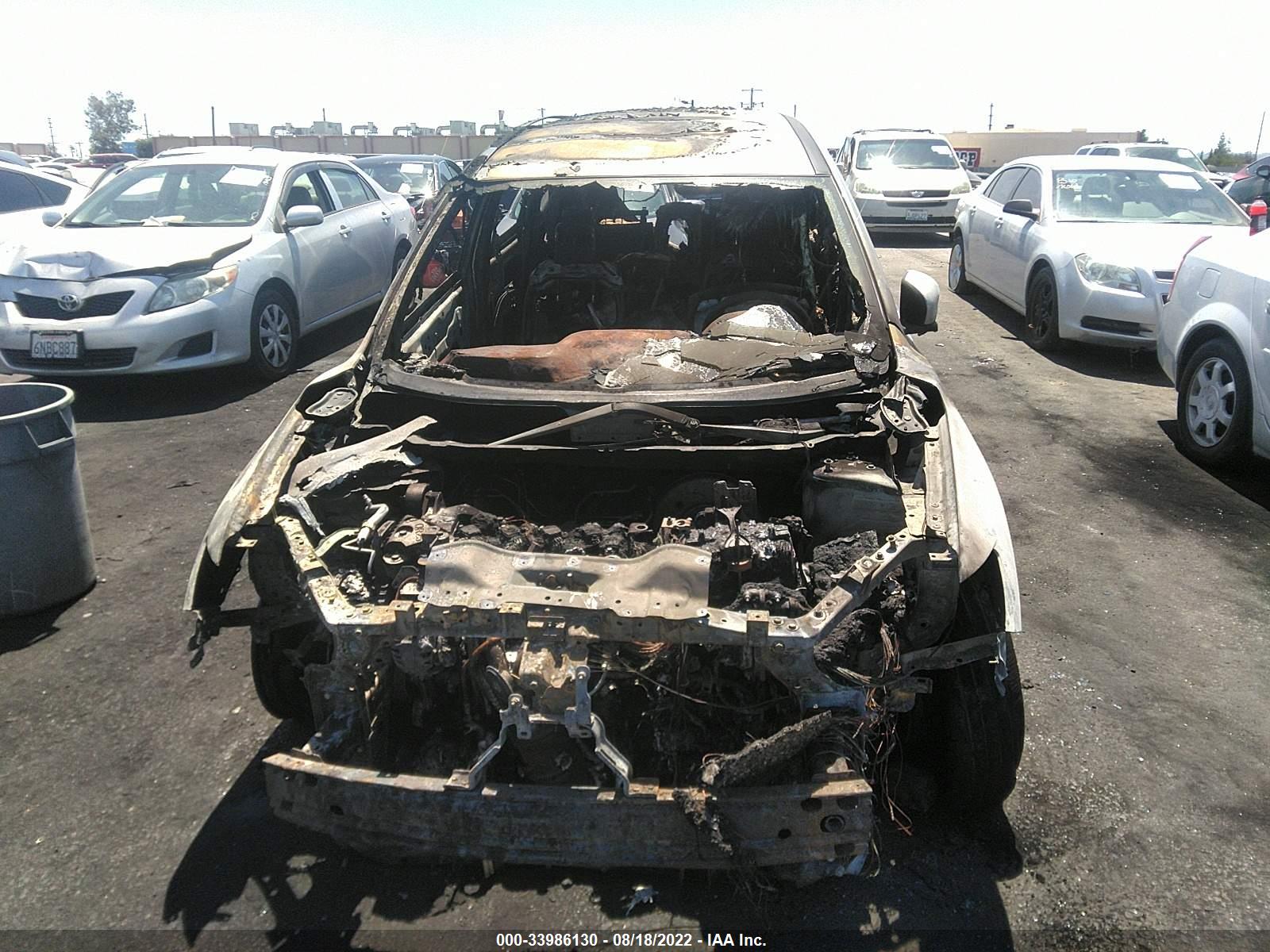 NISSAN ROGUE image 6