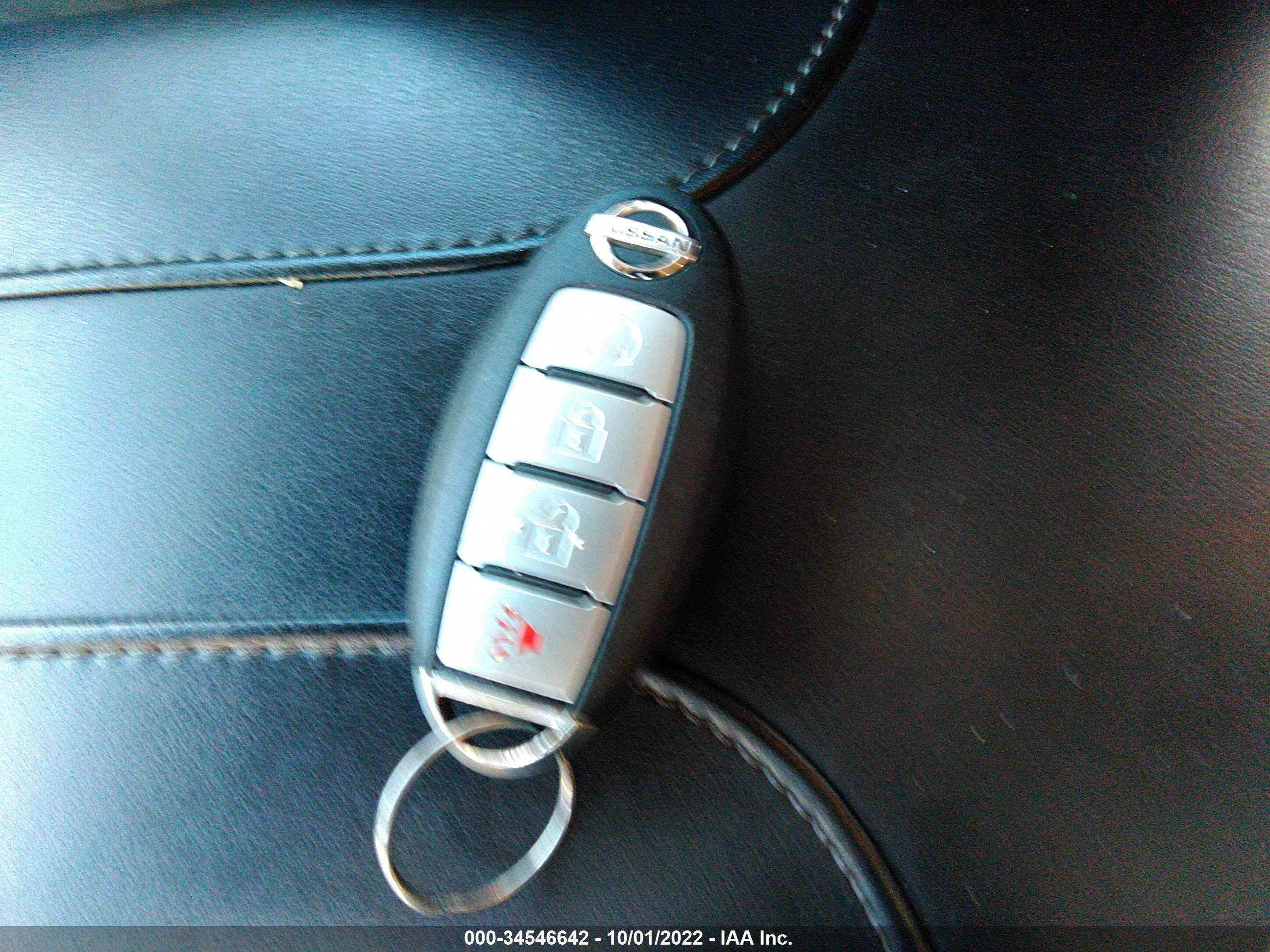 NISSAN ROGUE image 11