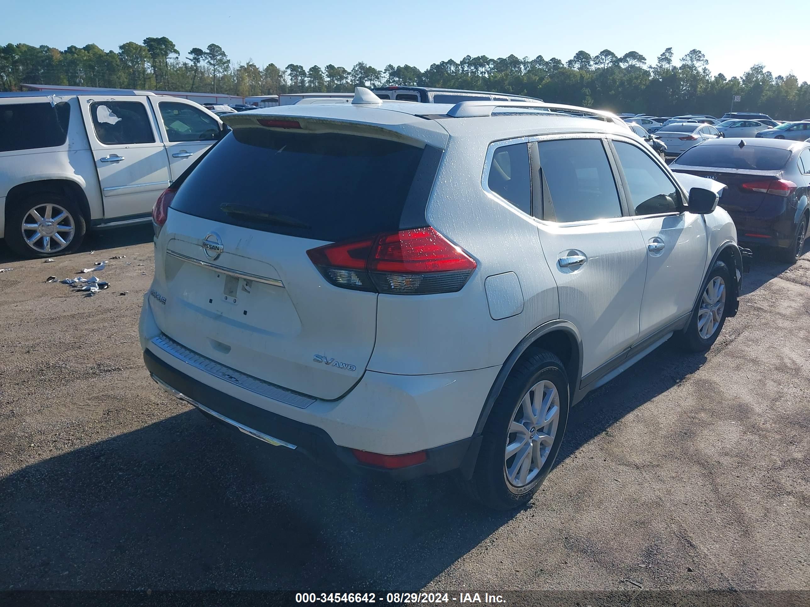 NISSAN ROGUE image 4