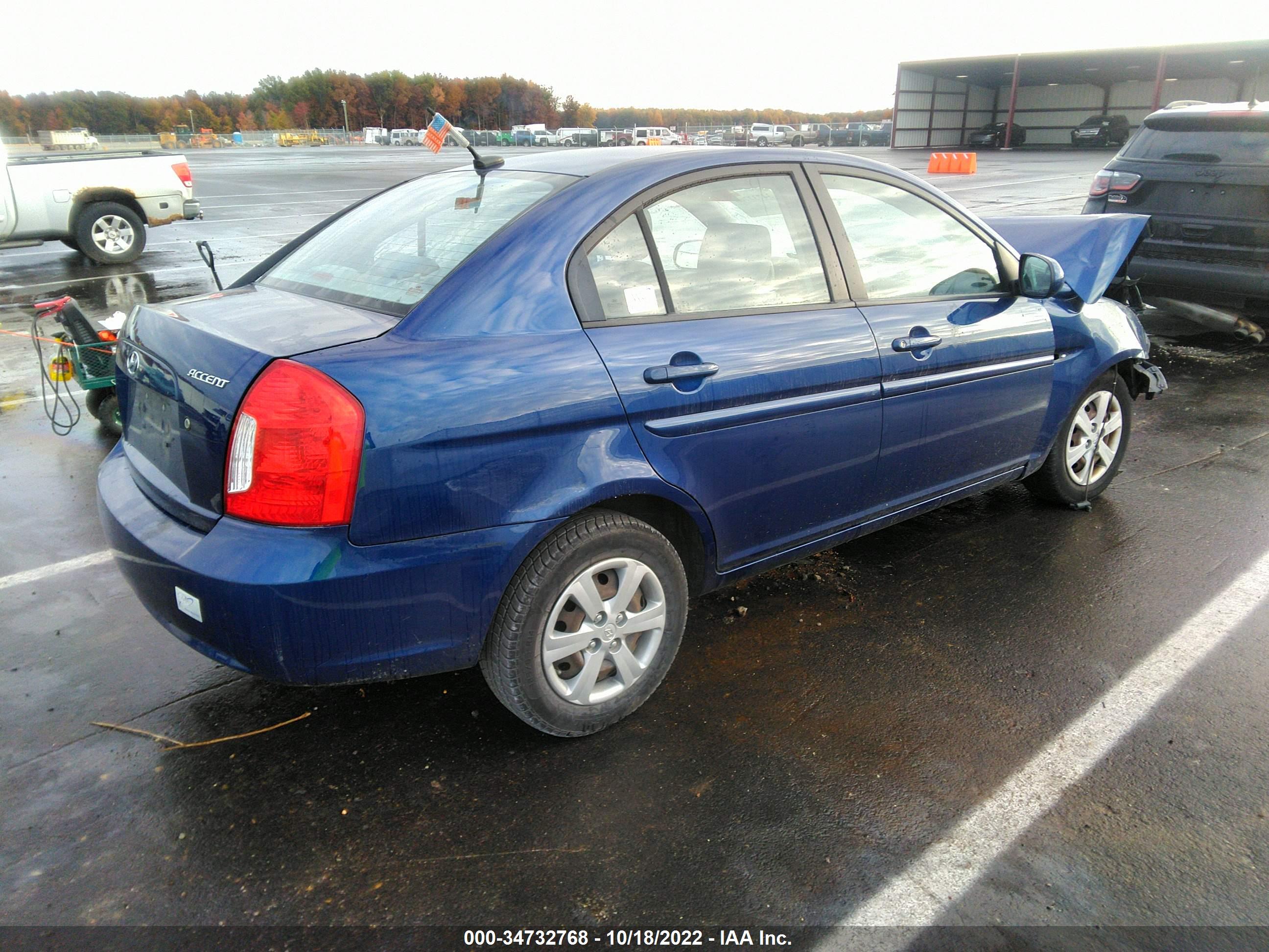 HYUNDAI ACCENT image 4