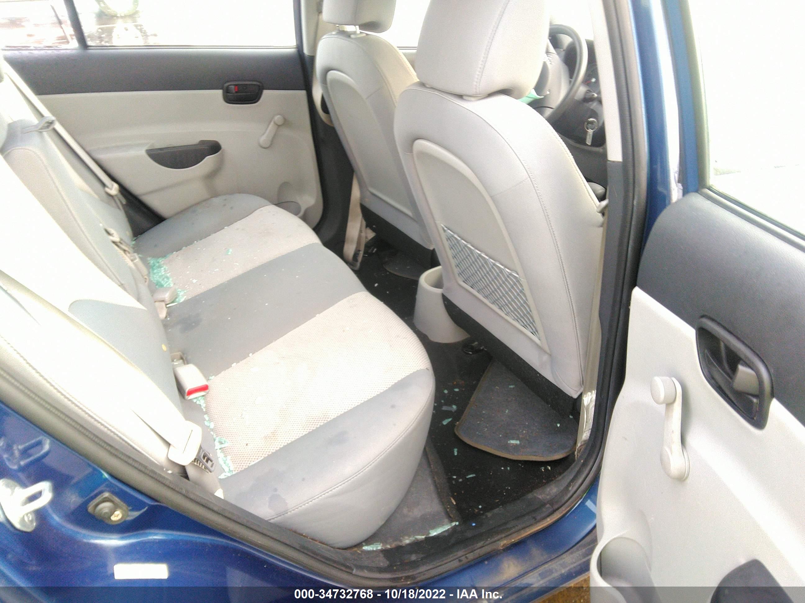 HYUNDAI ACCENT image 8