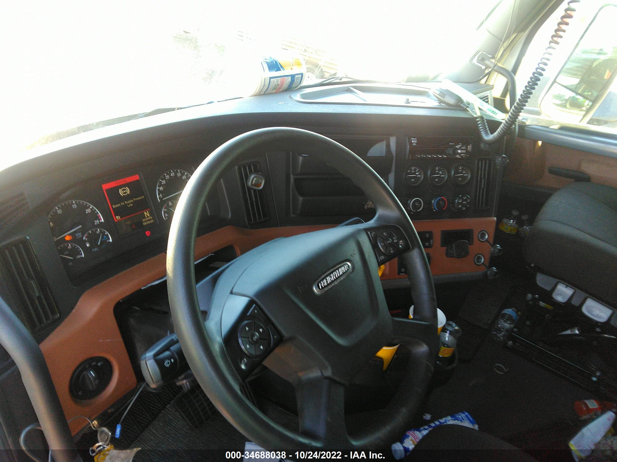 FREIGHTLINER CASCADIA image 5