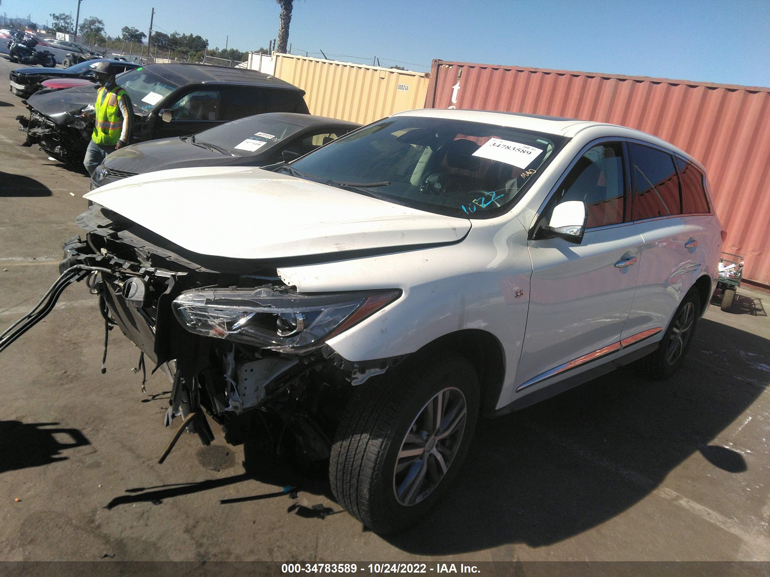 INFINITI QX60 image 2