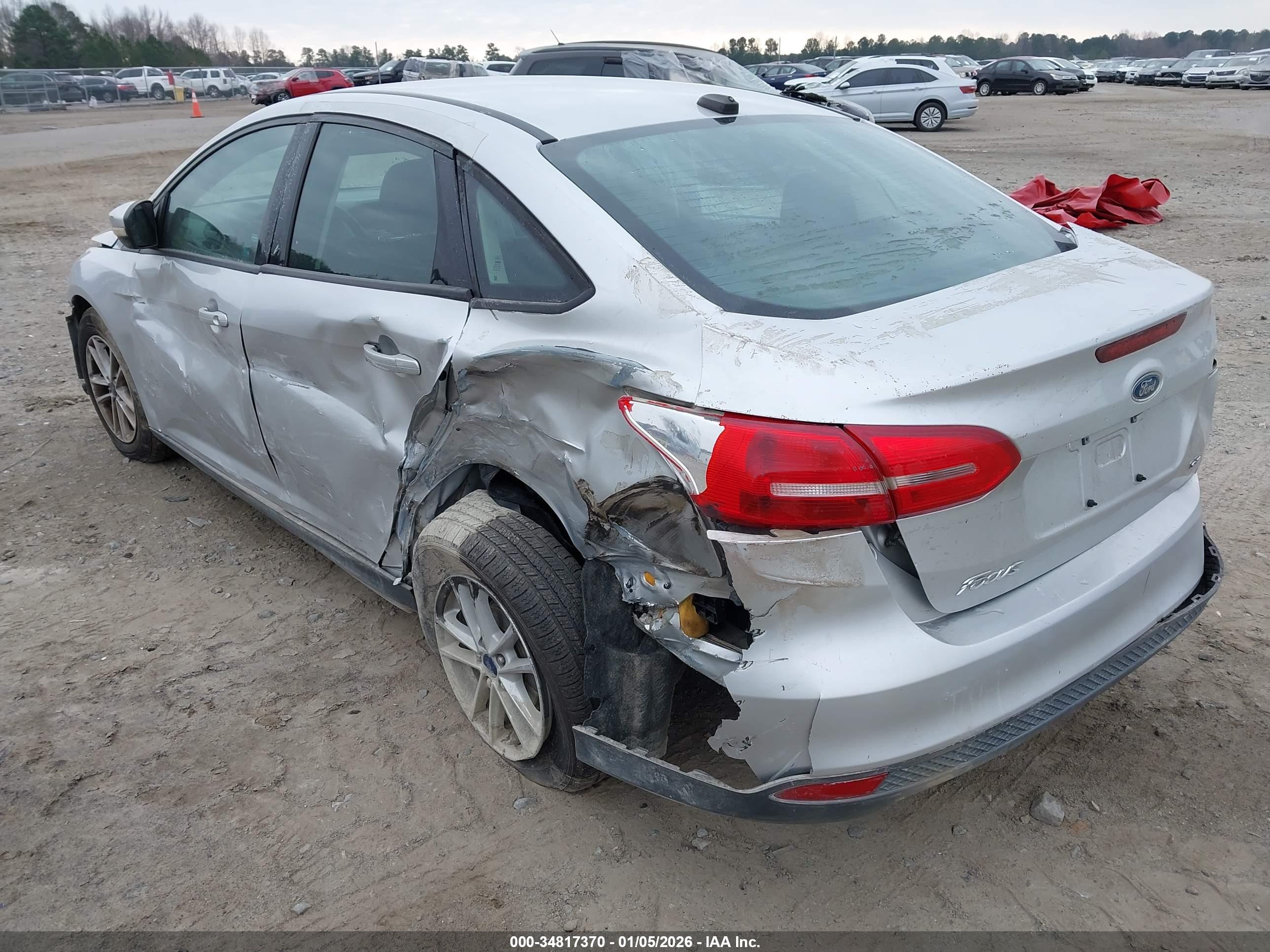 FORD FOCUS image 3